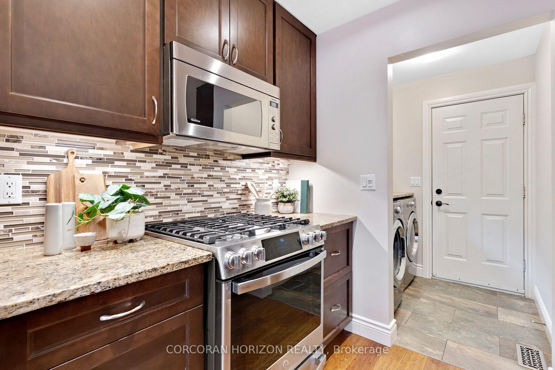 Photo 23 of 96 Endeavour Drive, Cambridge, Hespeler Village — HOMEH