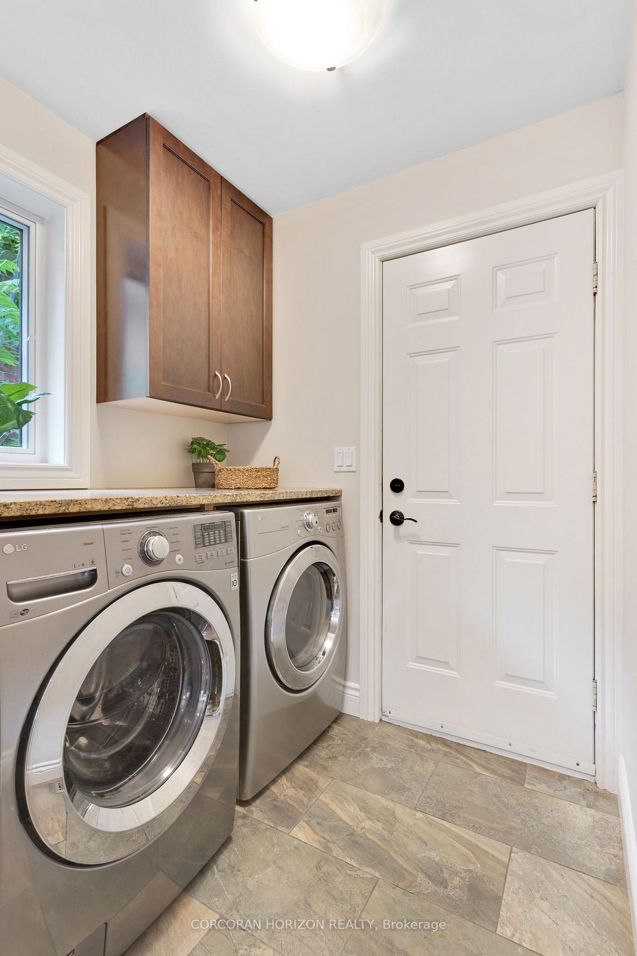 Photo 24 of 96 Endeavour Drive, Cambridge, Hespeler Village — HOMEH