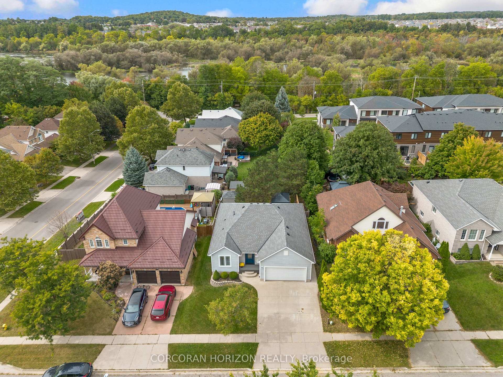 Photo 48 of 96 Endeavour Drive, Cambridge, Hespeler Village — HOMEH