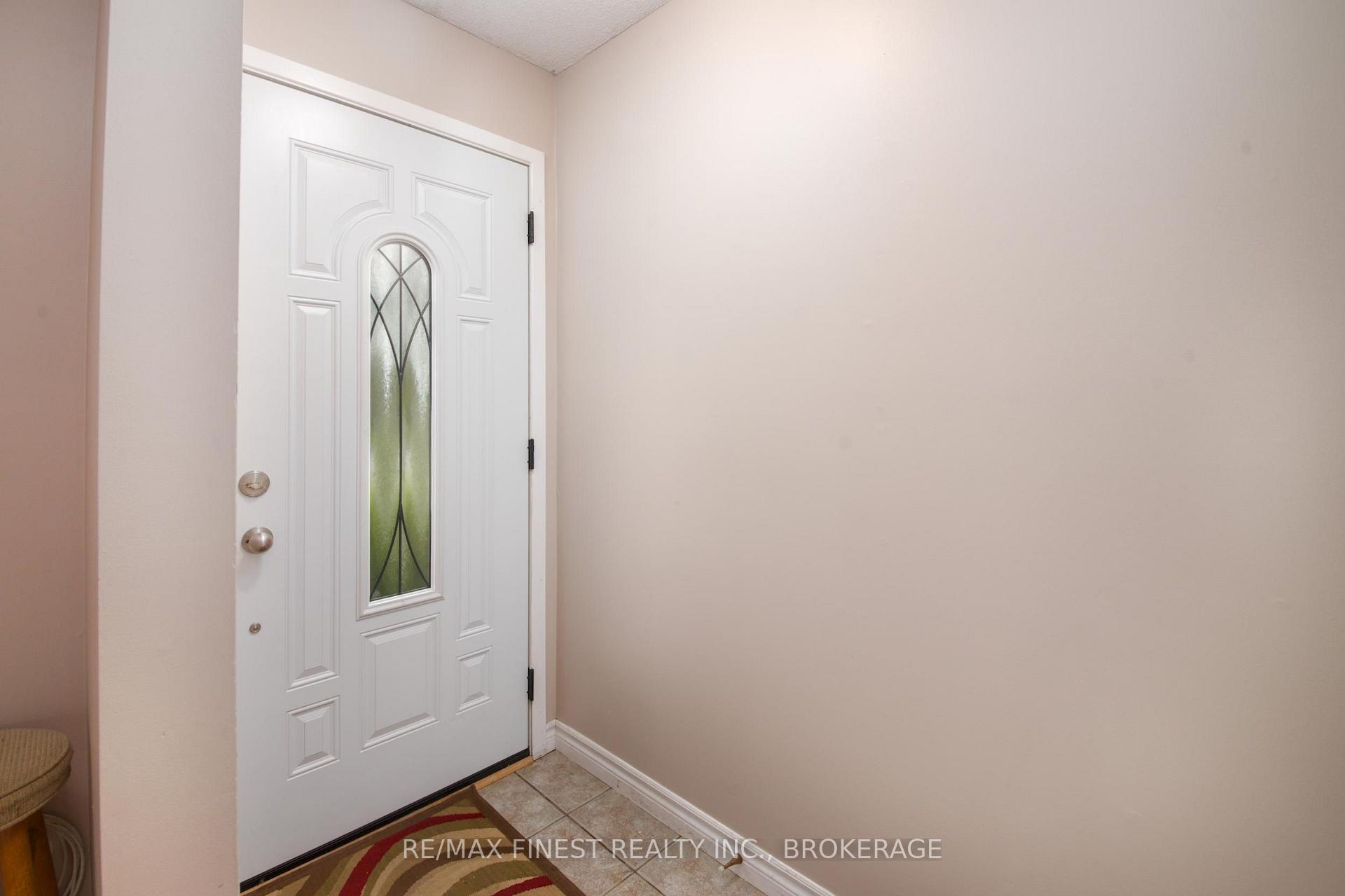 Photo 4 of 773 Clark Crescent, Kingston, South of Taylor-Kidd Blvd — HOMEH