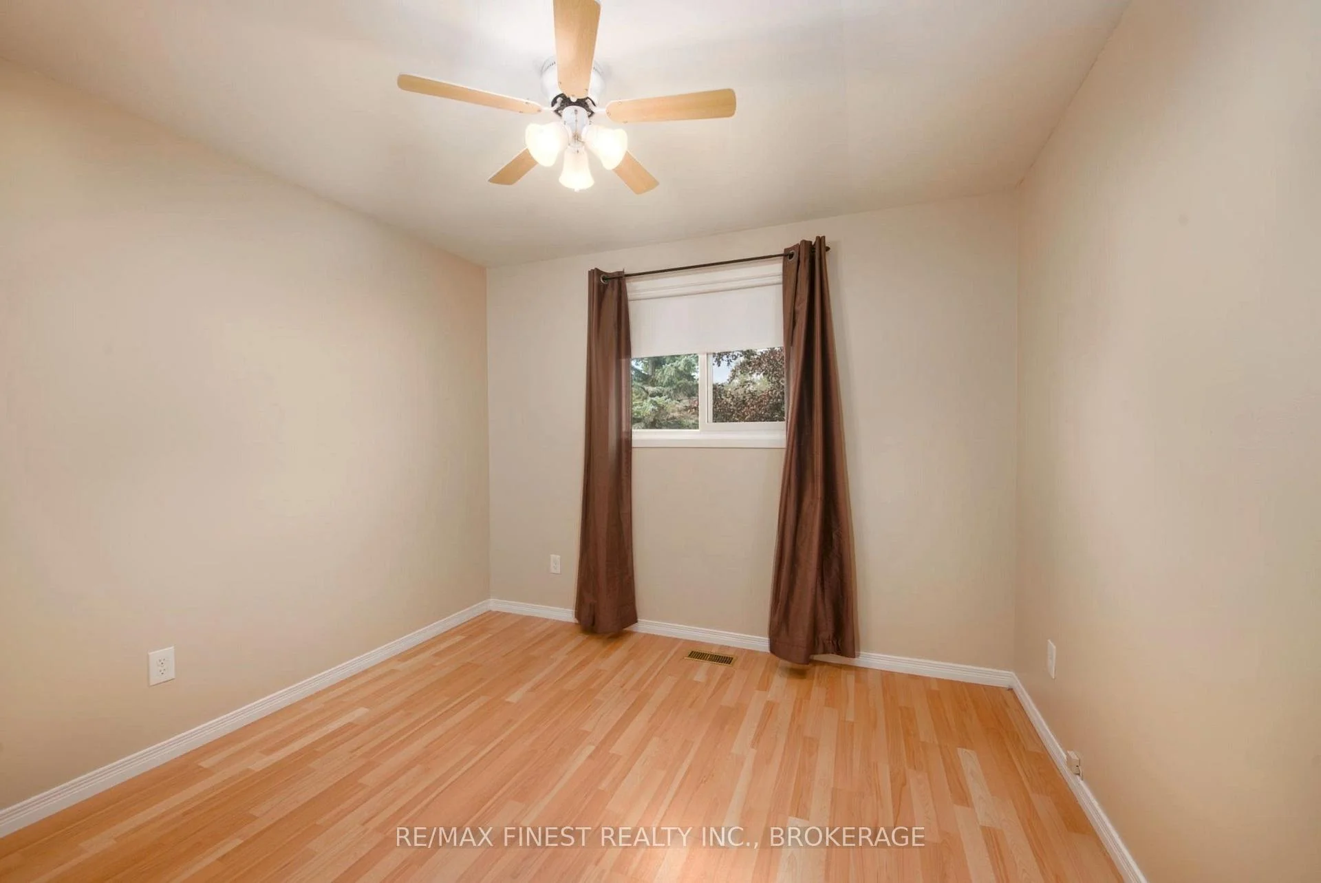 Photo 23 of 773 Clark Crescent, Kingston, South of Taylor-Kidd Blvd — HOMEH