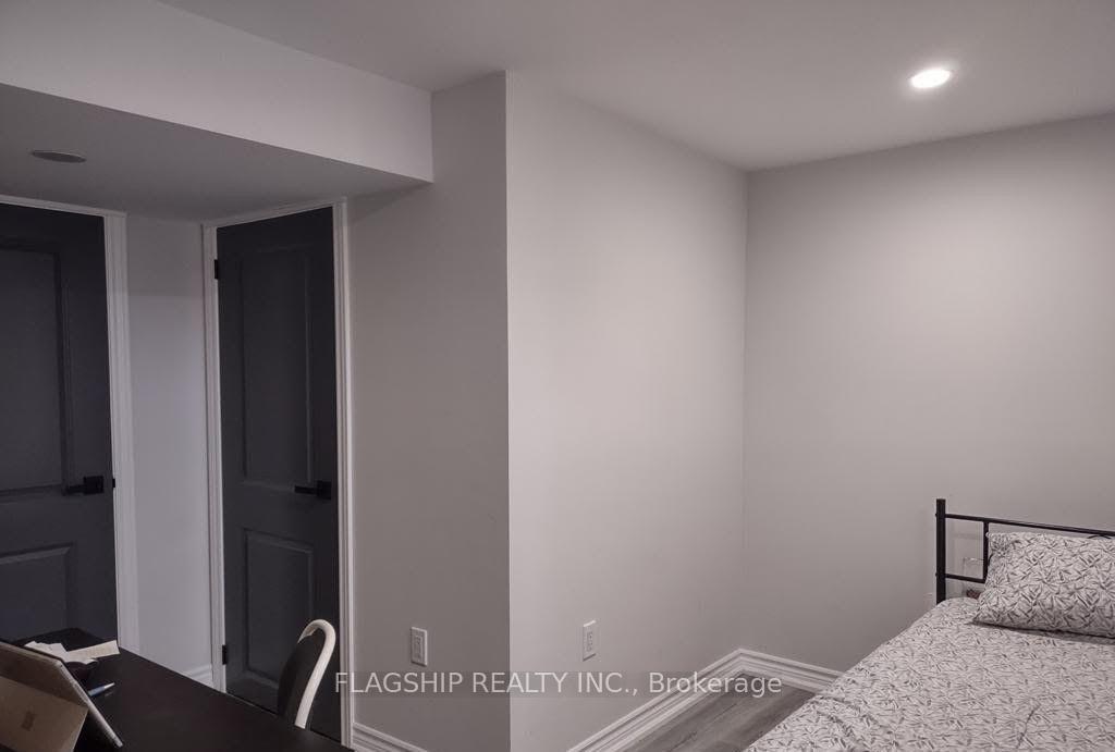Photo 8 of 32 Norton Crescent, Halton Hills, Georgetown — HOMEH