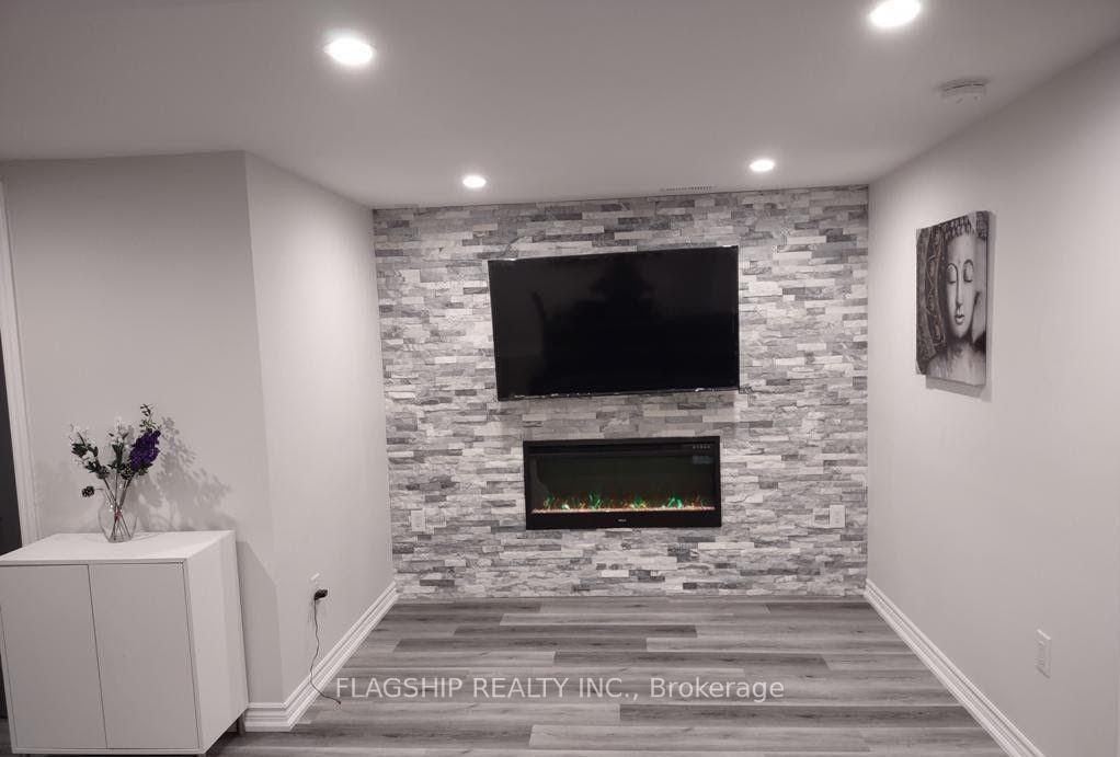 Photo 22 of 32 Norton Crescent, Halton Hills, Georgetown — HOMEH
