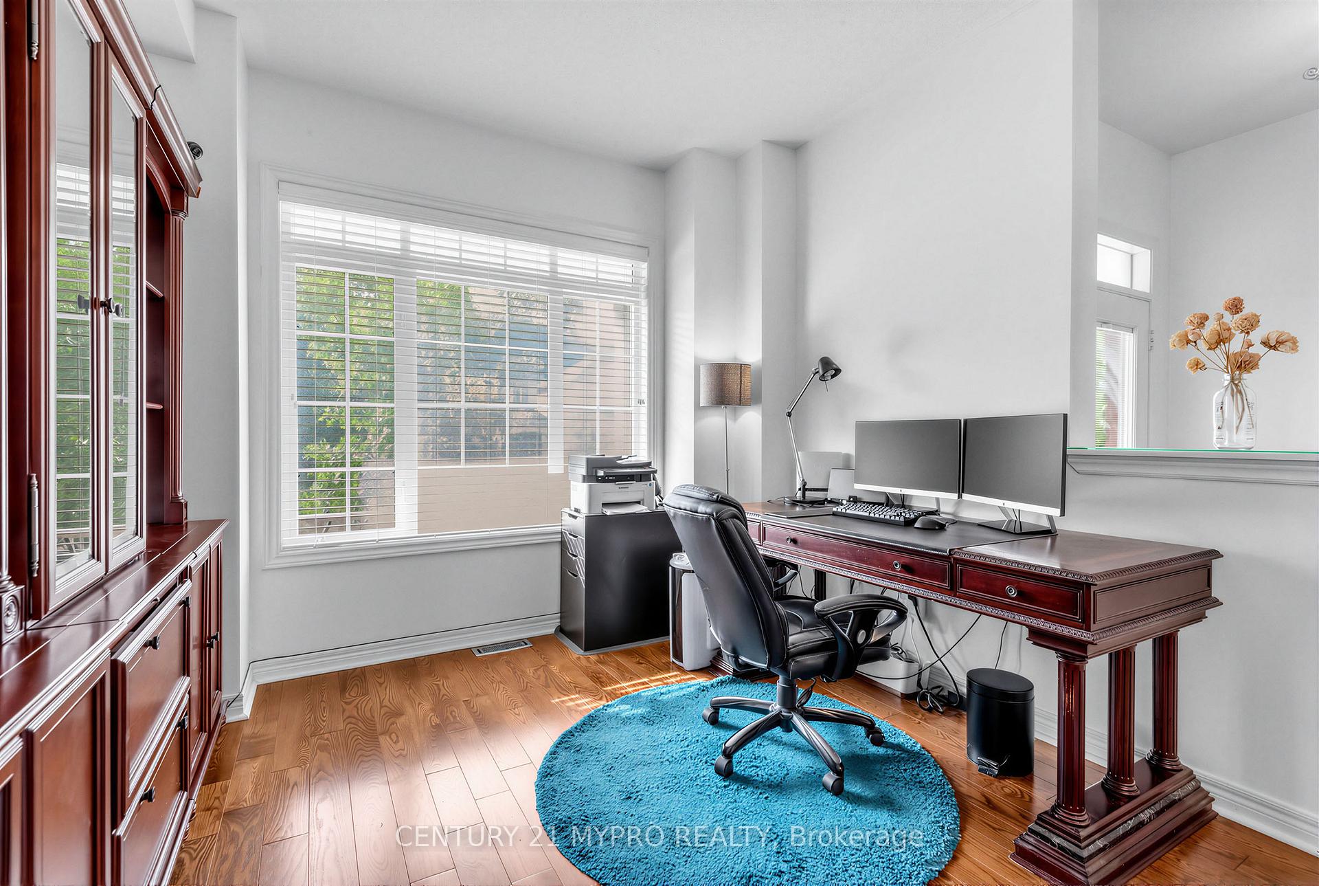 Photo 7 of 250 Summeridge Drive, Vaughan, Patterson — HOMEH