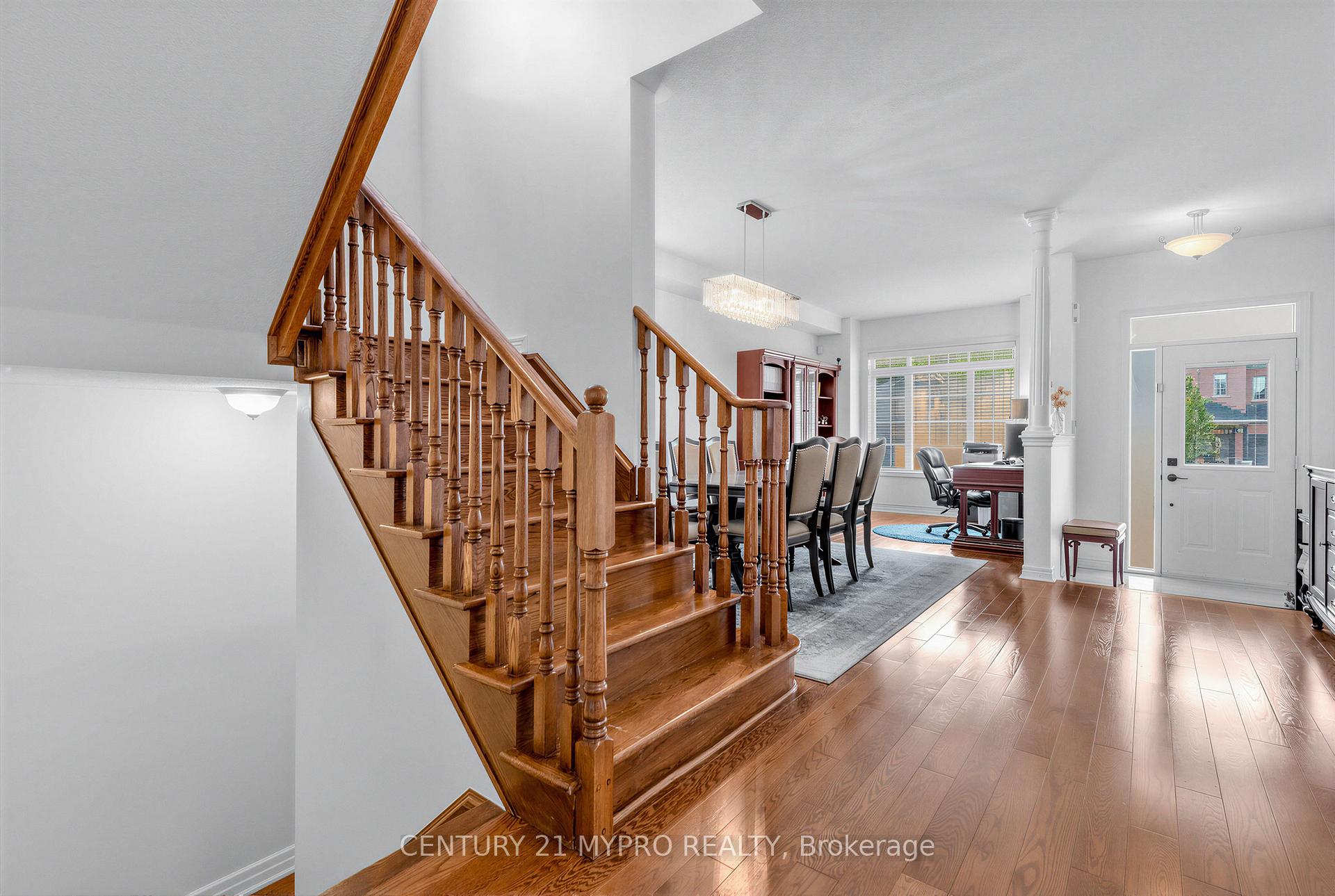 Photo 11 of 250 Summeridge Drive, Vaughan, Patterson — HOMEH