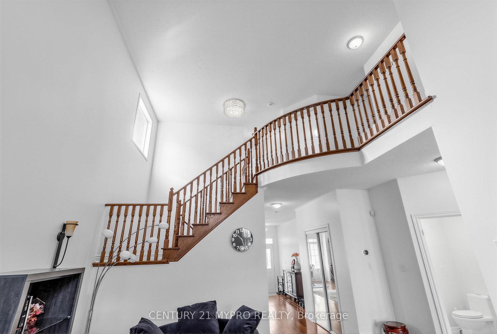 Photo 15 of 250 Summeridge Drive, Vaughan, Patterson — HOMEH