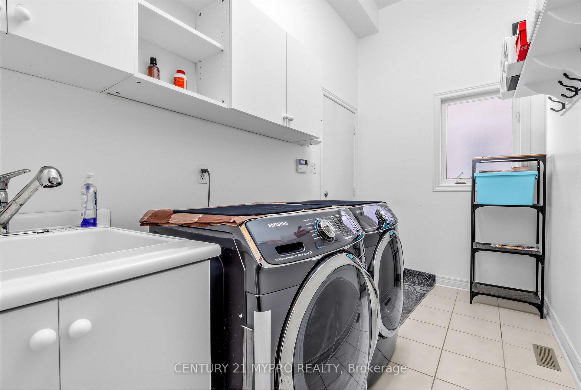 Photo 25 of 250 Summeridge Drive, Vaughan, Patterson — HOMEH
