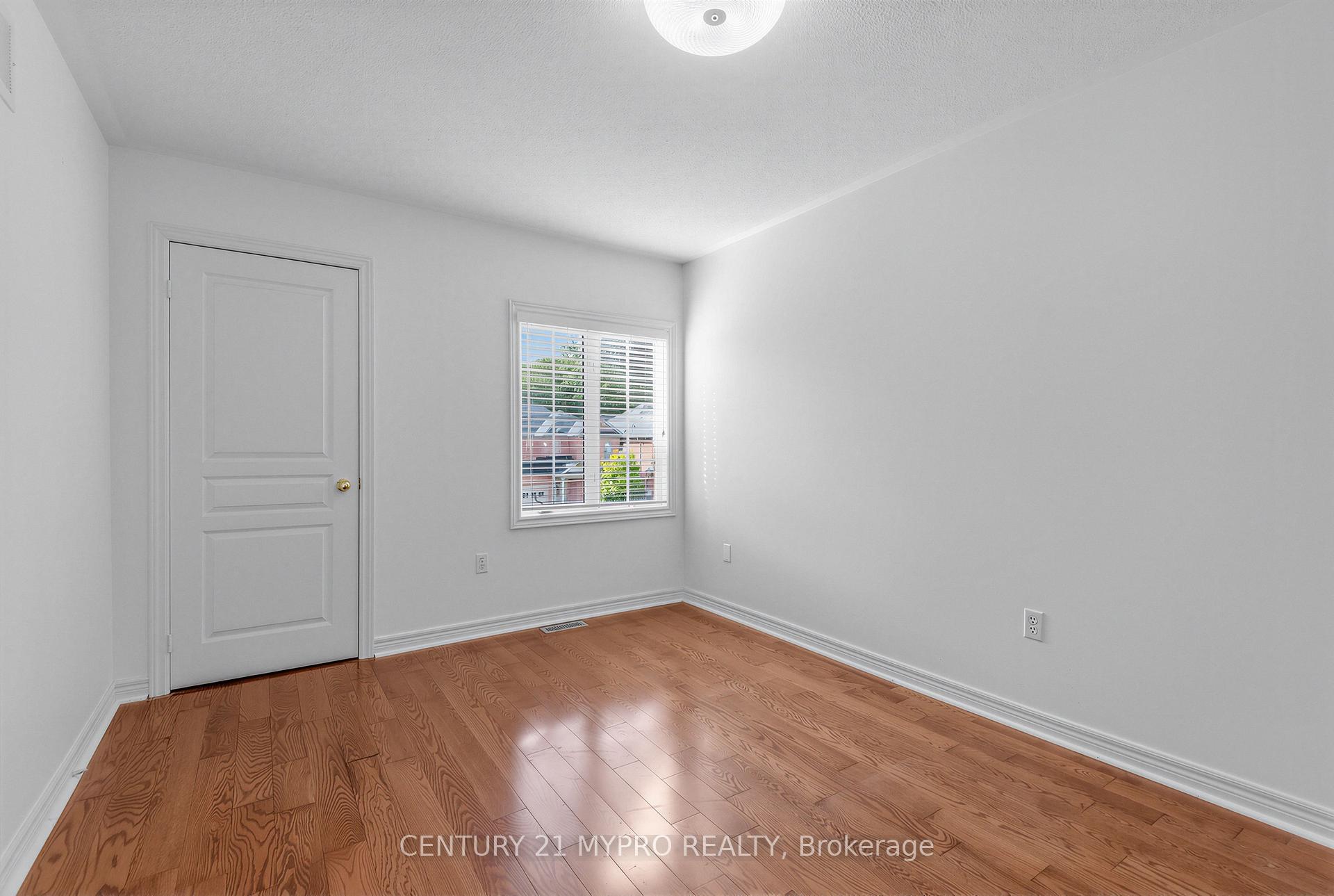 Photo 34 of 250 Summeridge Drive, Vaughan, Patterson — HOMEH