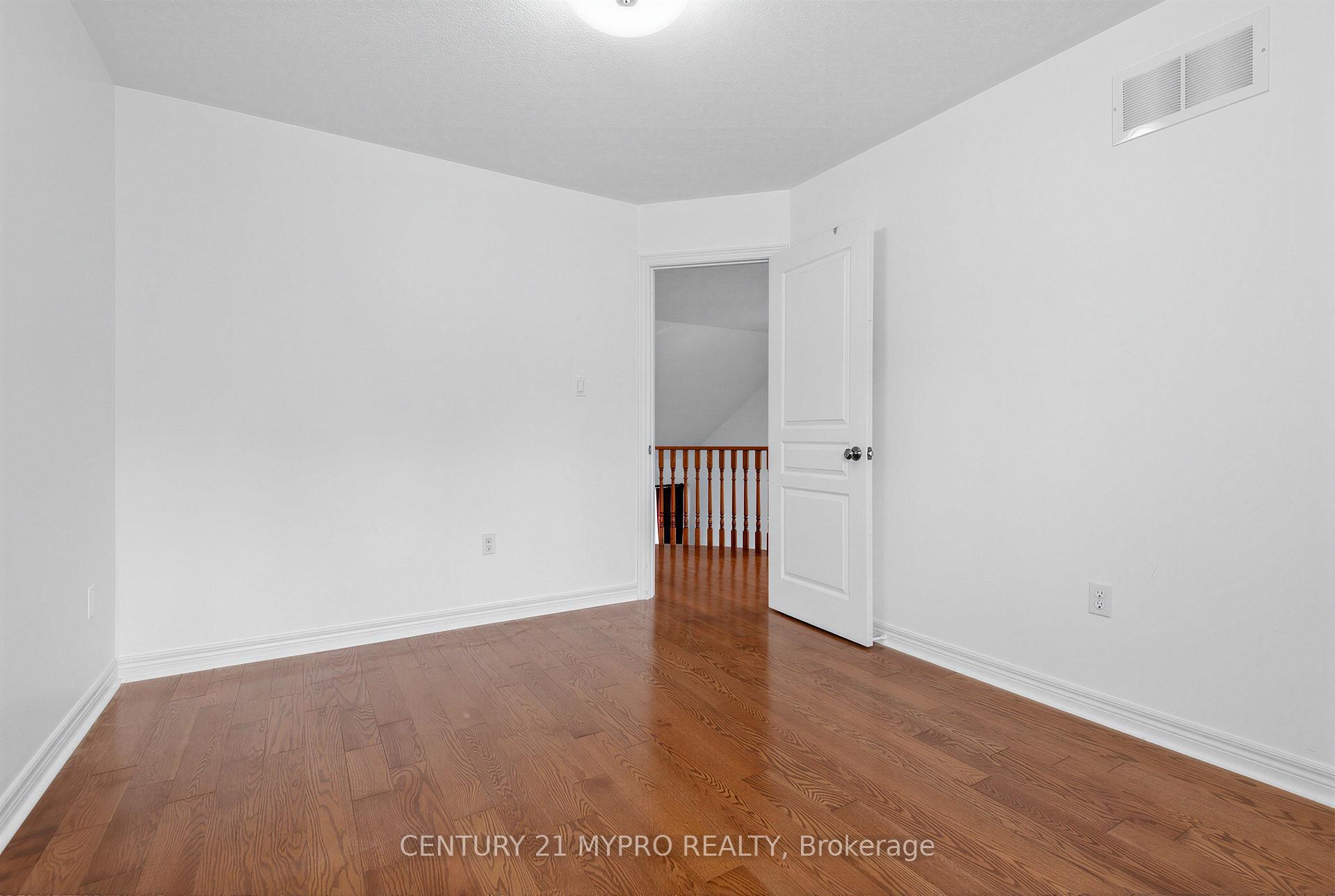 Photo 35 of 250 Summeridge Drive, Vaughan, Patterson — HOMEH