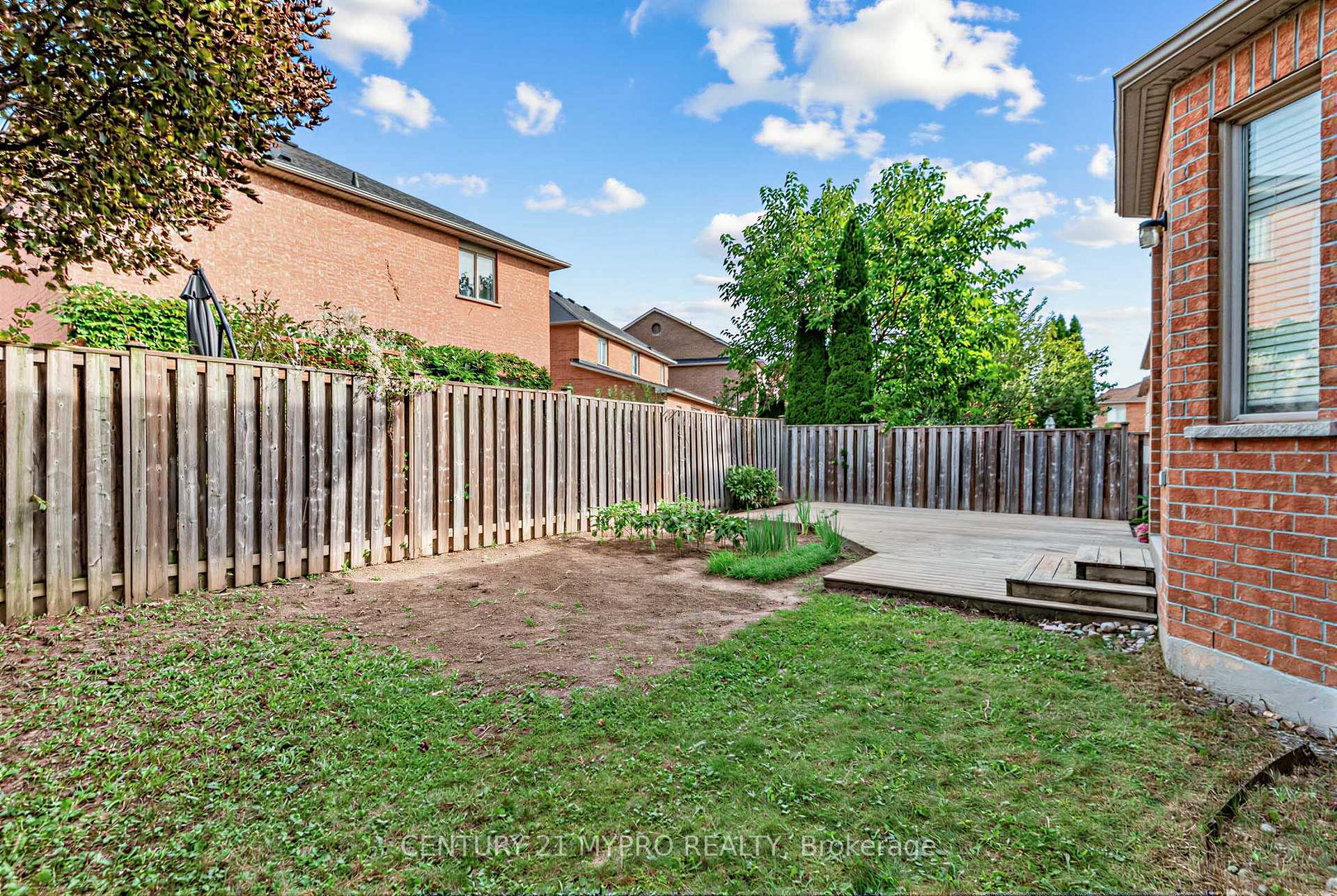 Photo 47 of 250 Summeridge Drive, Vaughan, Patterson — HOMEH