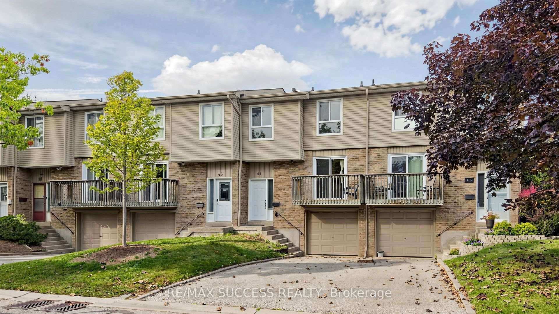Photo 2 of Unit 44, 5536 Montevideo Road, Mississauga, Meadowvale — HOMEH