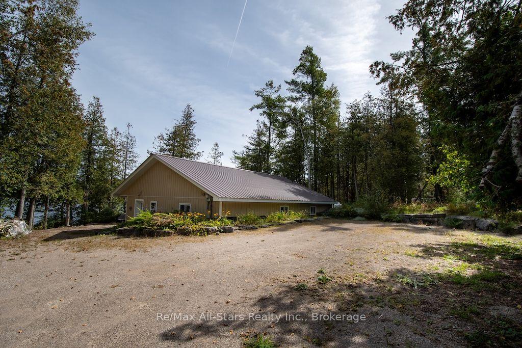 Photo 6 of 1330 County Rd 49, Kawartha Lakes, Somerville — HOMEH