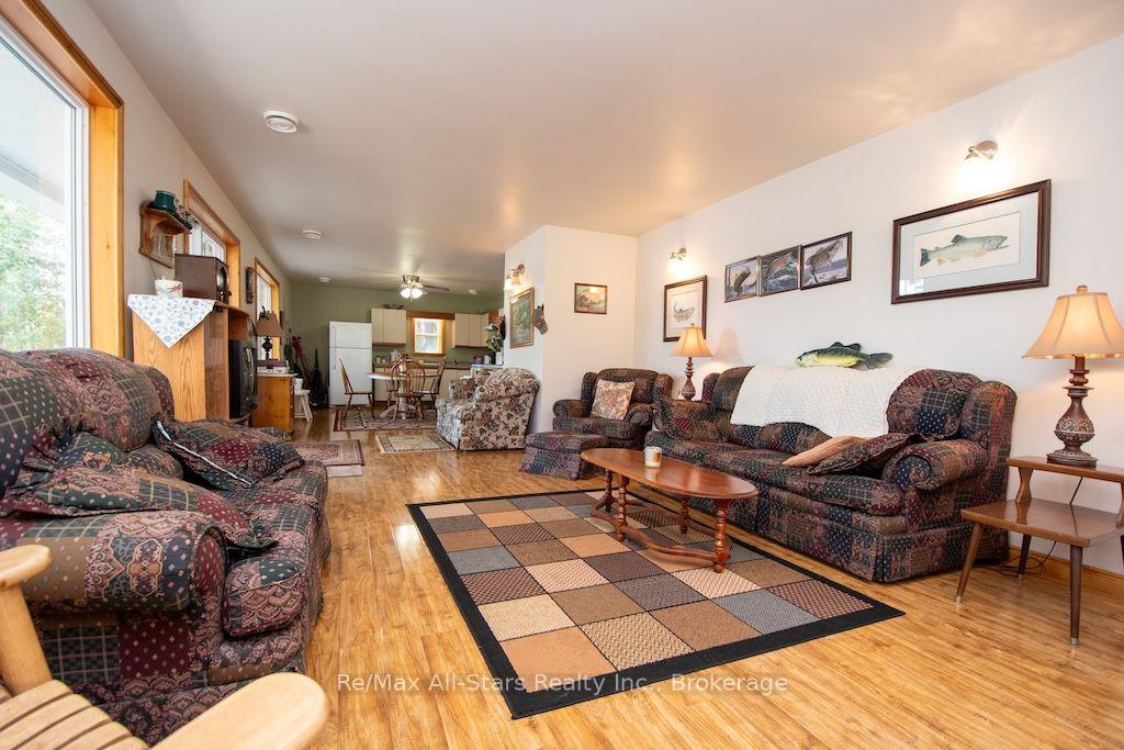 Photo 8 of 1330 County Rd 49, Kawartha Lakes, Somerville — HOMEH
