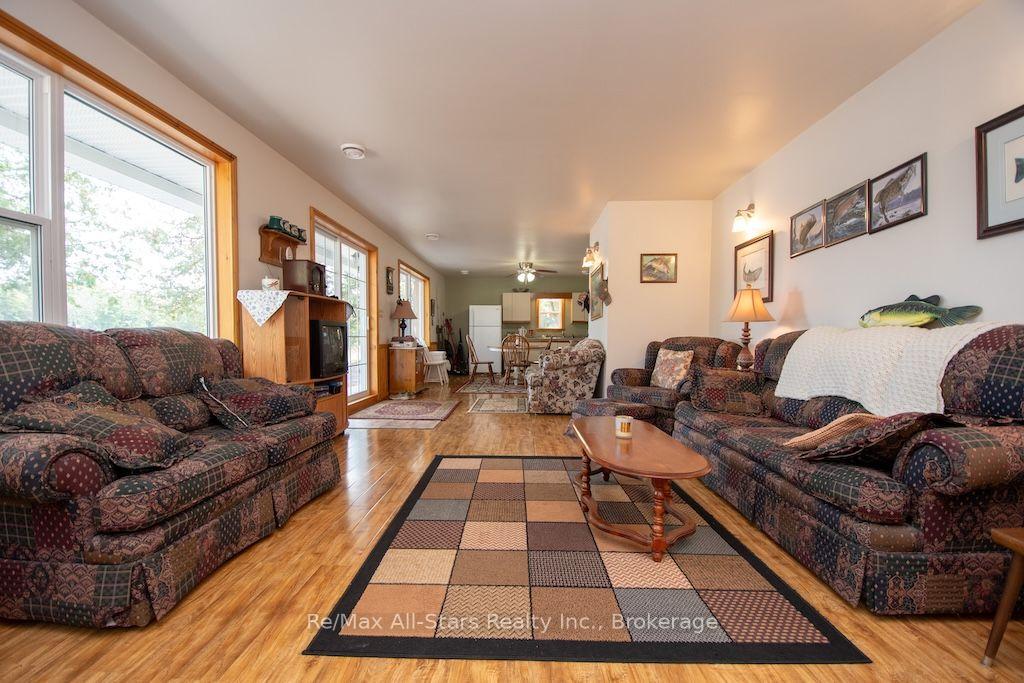 Photo 9 of 1330 County Rd 49, Kawartha Lakes, Somerville — HOMEH