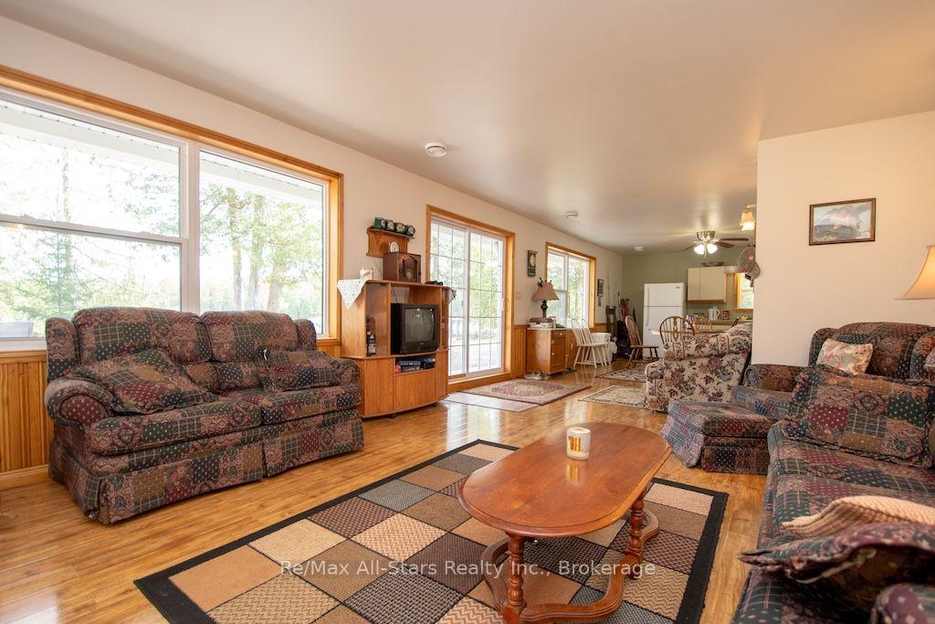 Photo 11 of 1330 County Rd 49, Kawartha Lakes, Somerville — HOMEH