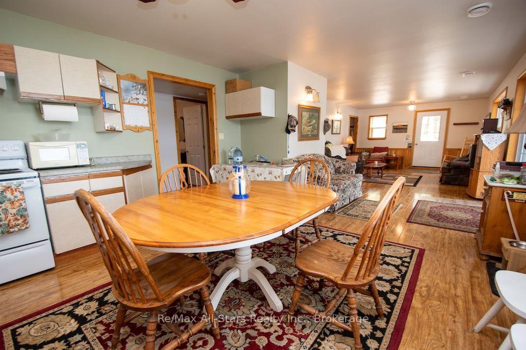 Photo 15 of 1330 County Rd 49, Kawartha Lakes, Somerville — HOMEH