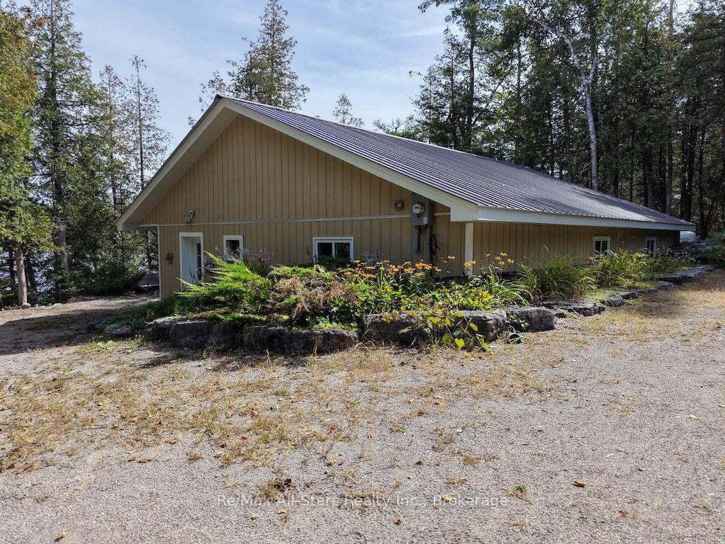 Photo 23 of 1330 County Rd 49, Kawartha Lakes, Somerville — HOMEH