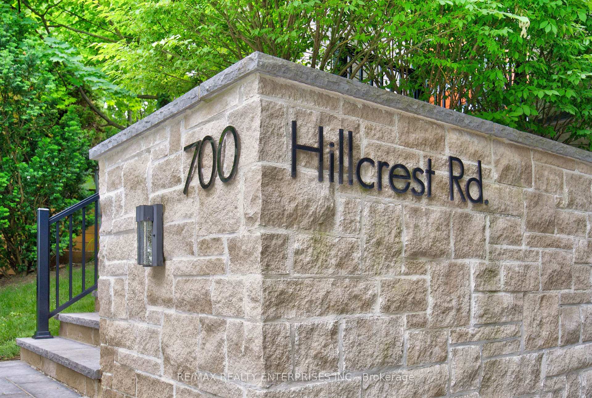Photo 6 of 700 Hillcrest Road, Pickering, West Shore — HOMEH