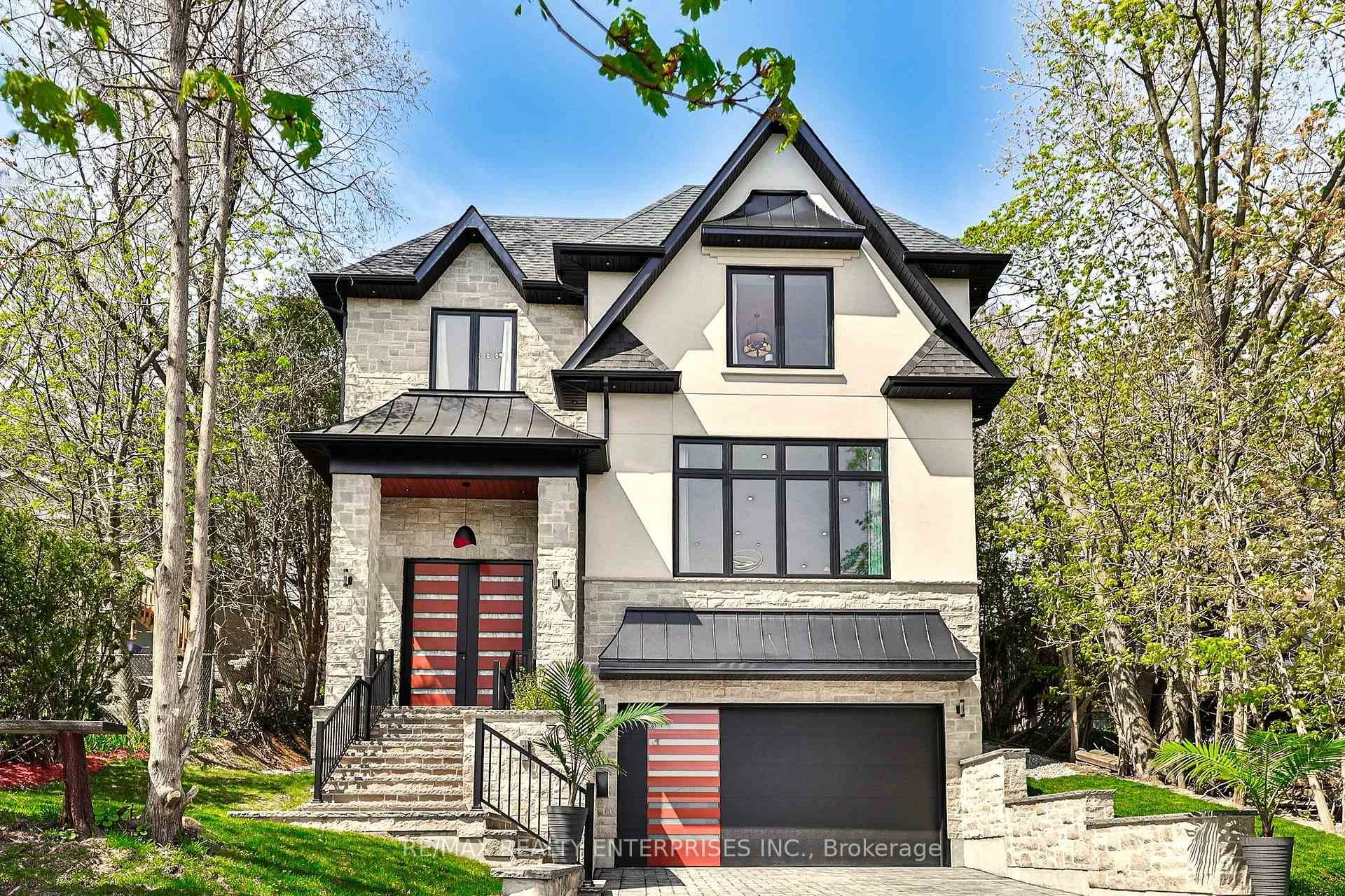 Photo of 700 Hillcrest Road