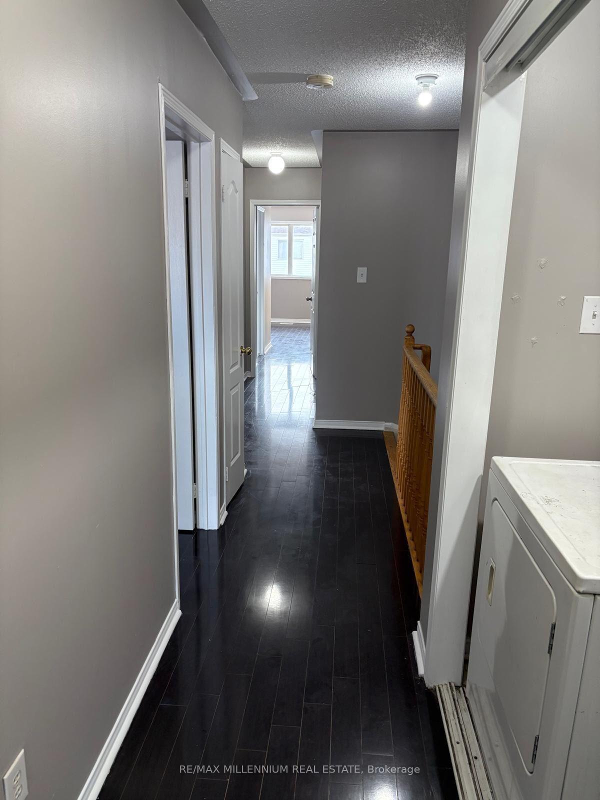 Photo 4 of 29 Needlewood Avenue, Brampton, Sandringham-Wellington — HOMEH