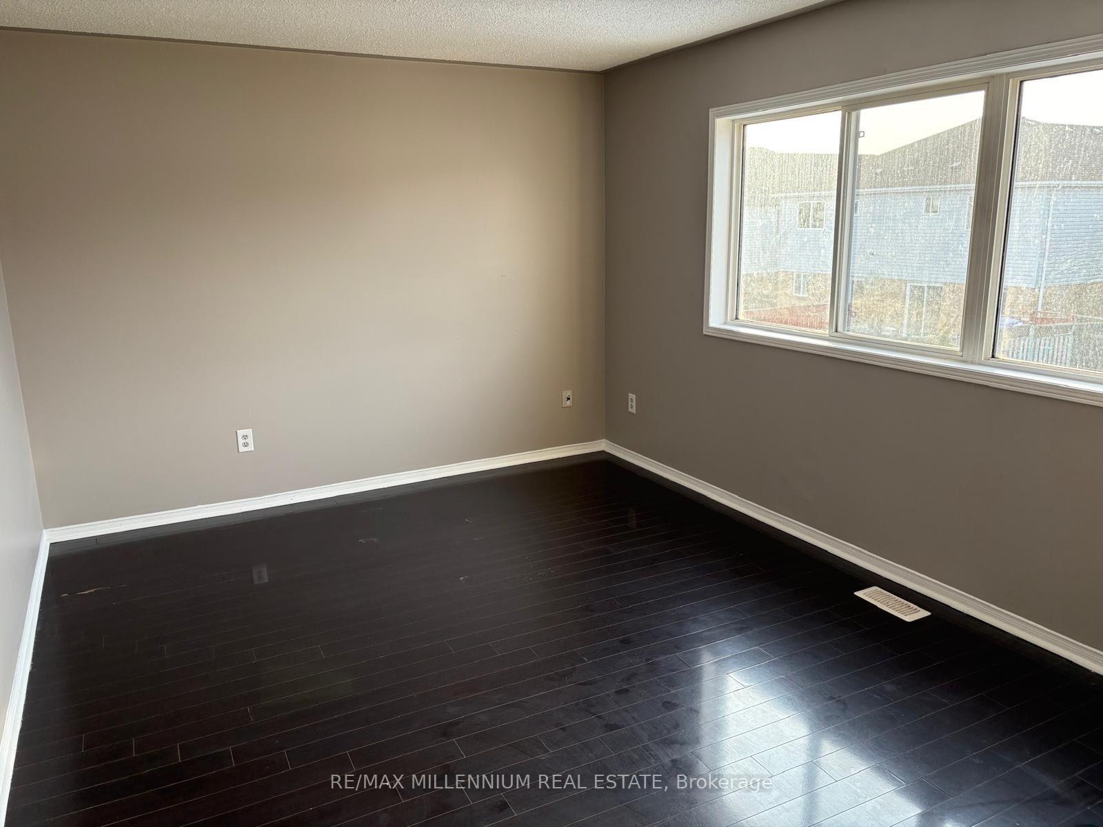 Photo 8 of 29 Needlewood Avenue, Brampton, Sandringham-Wellington — HOMEH