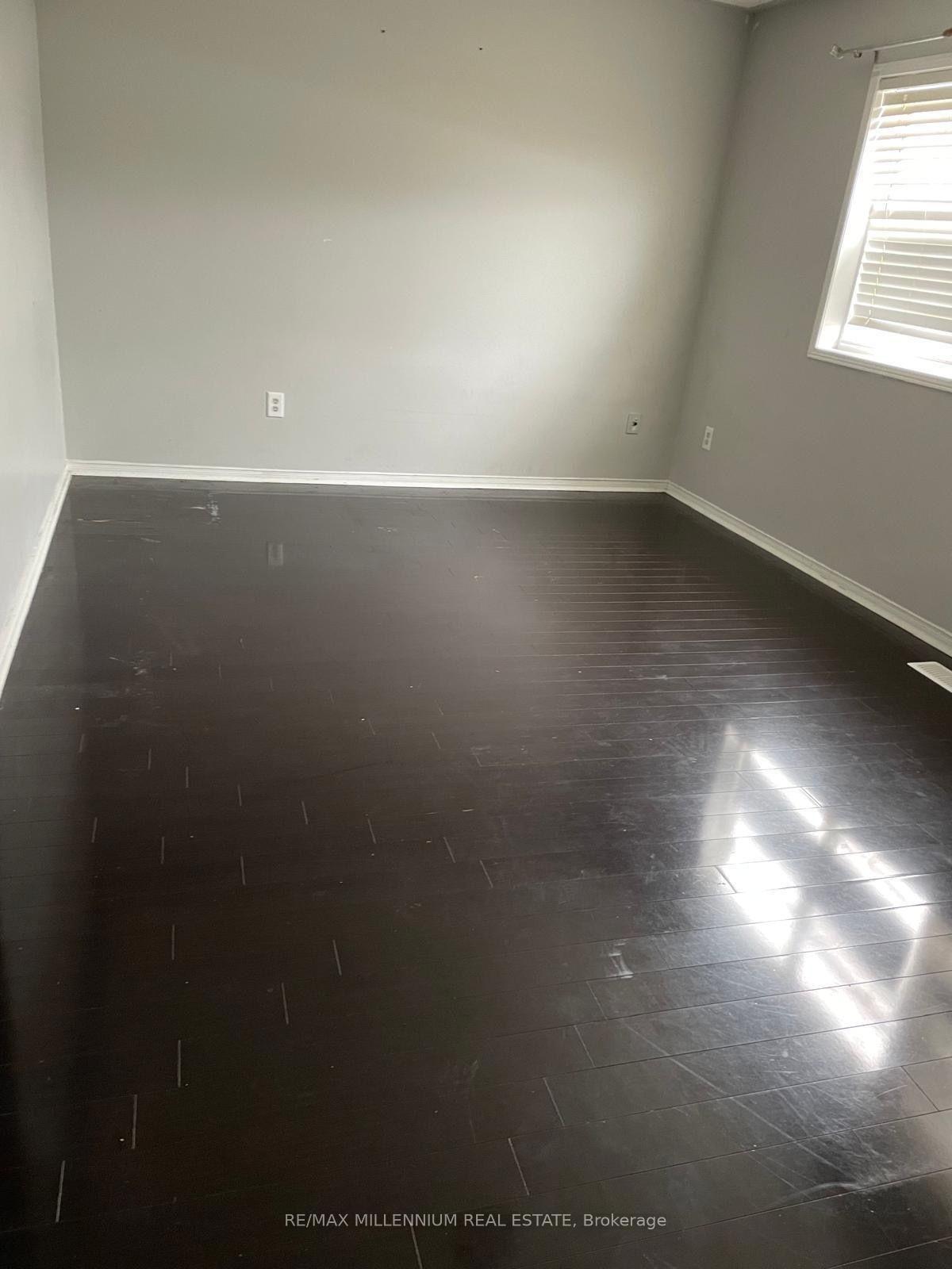 Photo 15 of 29 Needlewood Avenue, Brampton, Sandringham-Wellington — HOMEH