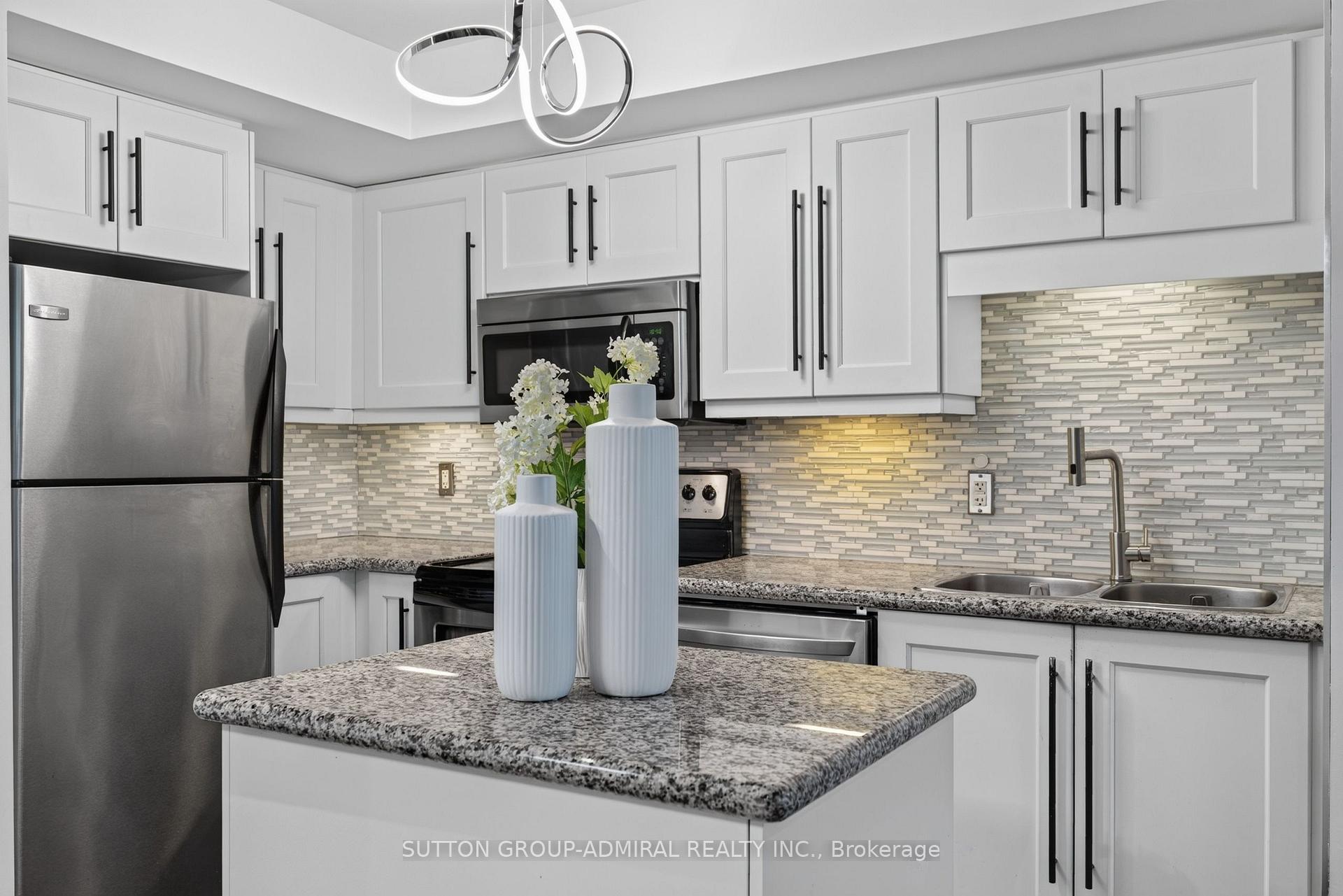 Photo 13 of Unit 1203, 18 Harding Boulevard, Richmond Hill, Harding — HOMEH