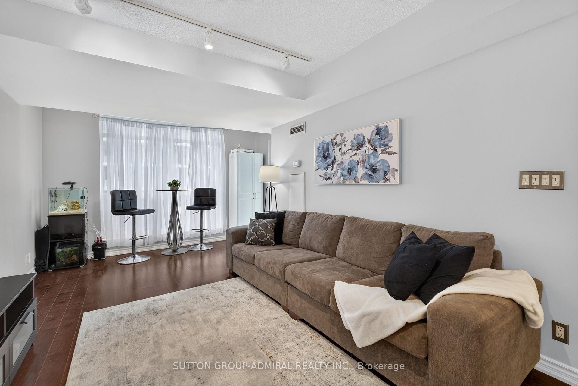 Photo 15 of Unit 1203, 18 Harding Boulevard, Richmond Hill, Harding — HOMEH