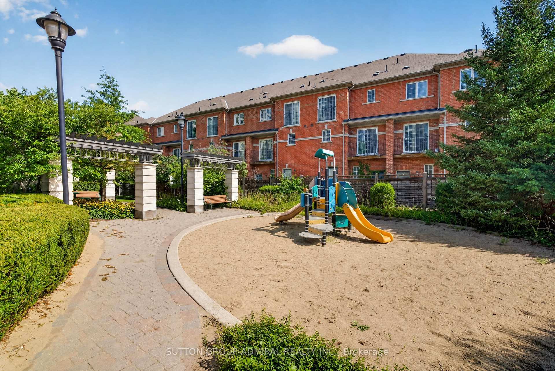 Photo 33 of Unit 1203, 18 Harding Boulevard, Richmond Hill, Harding — HOMEH