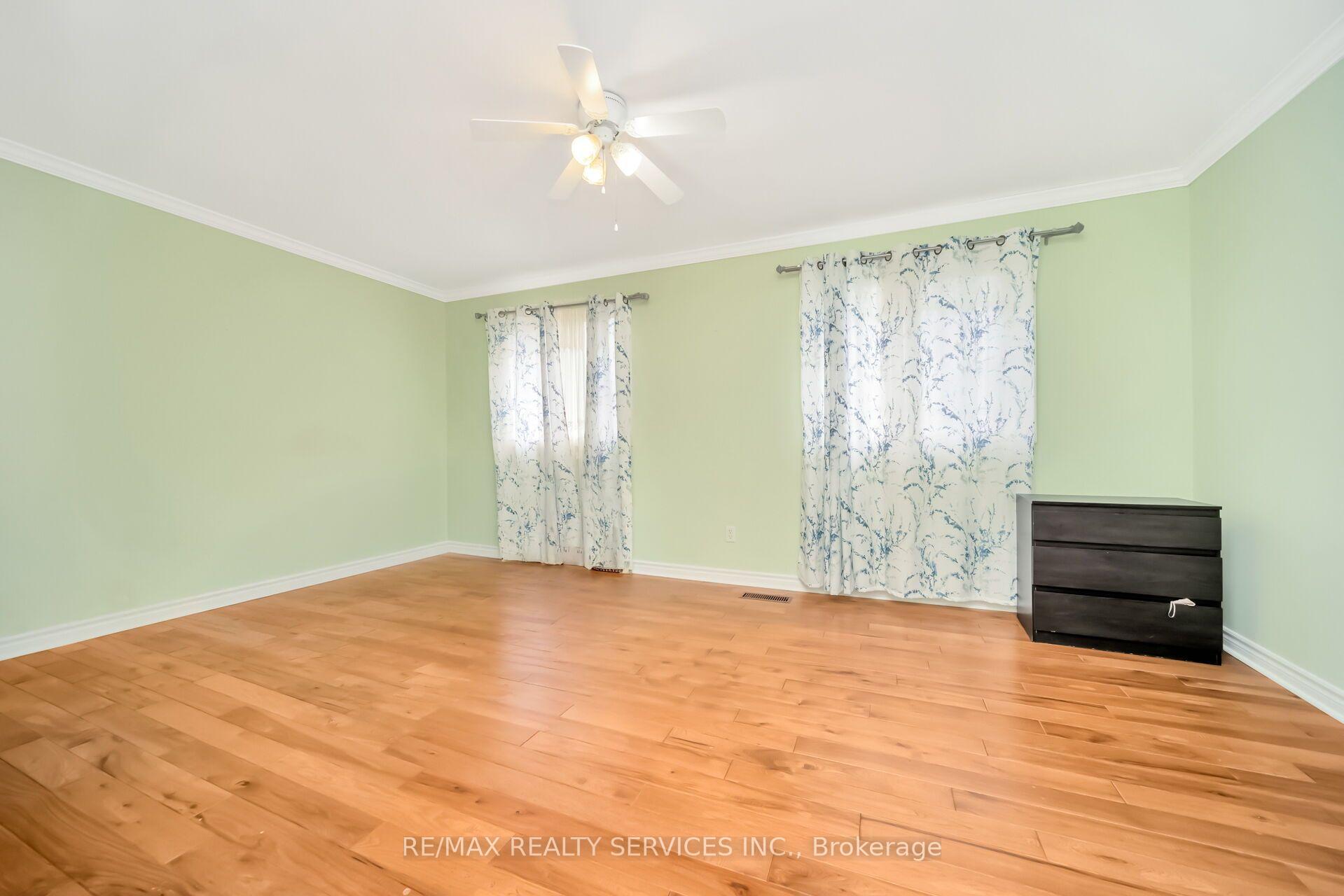 Photo 18 of Unit 68, 68 Baronwood Court, Brampton, Brampton North — HOMEH