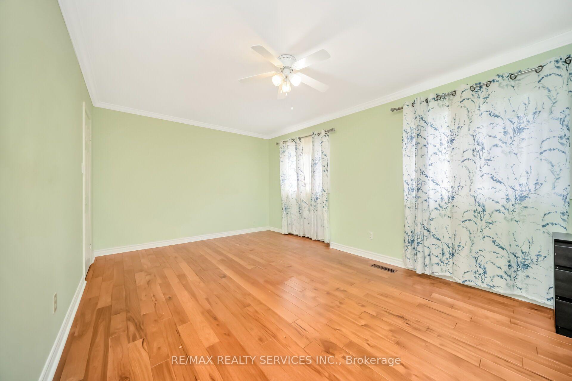 Photo 19 of Unit 68, 68 Baronwood Court, Brampton, Brampton North — HOMEH