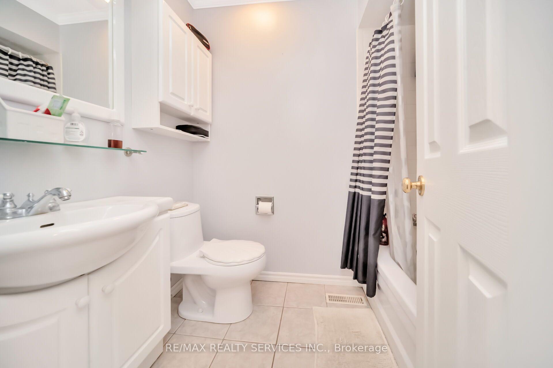 Photo 22 of Unit 68, 68 Baronwood Court, Brampton, Brampton North — HOMEH