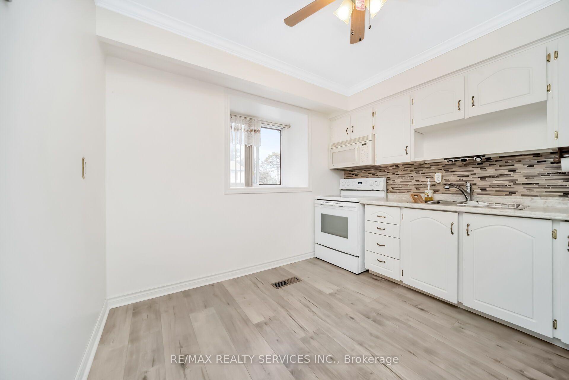 Photo 28 of Unit 68, 68 Baronwood Court, Brampton, Brampton North — HOMEH