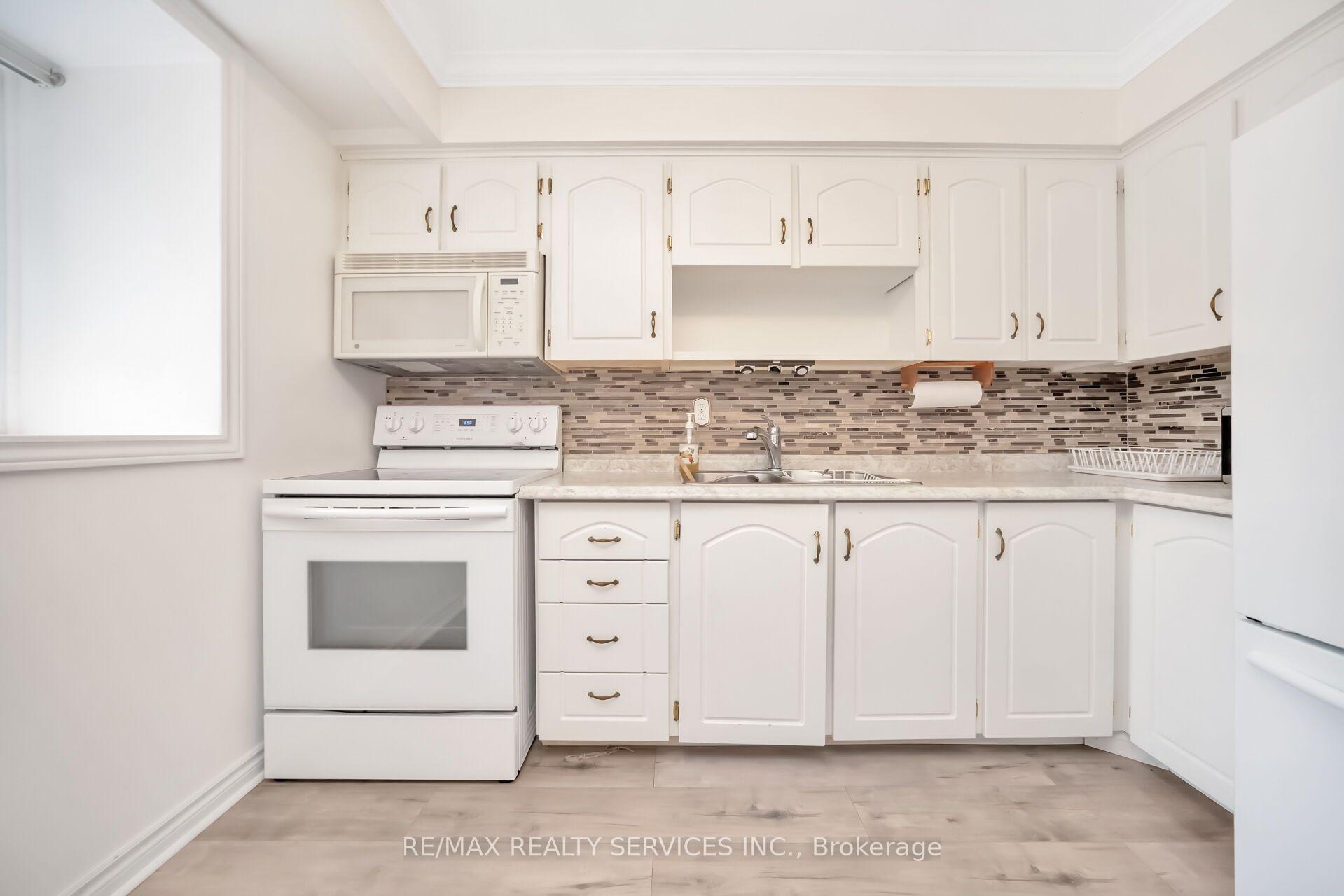 Photo 30 of Unit 68, 68 Baronwood Court, Brampton, Brampton North — HOMEH