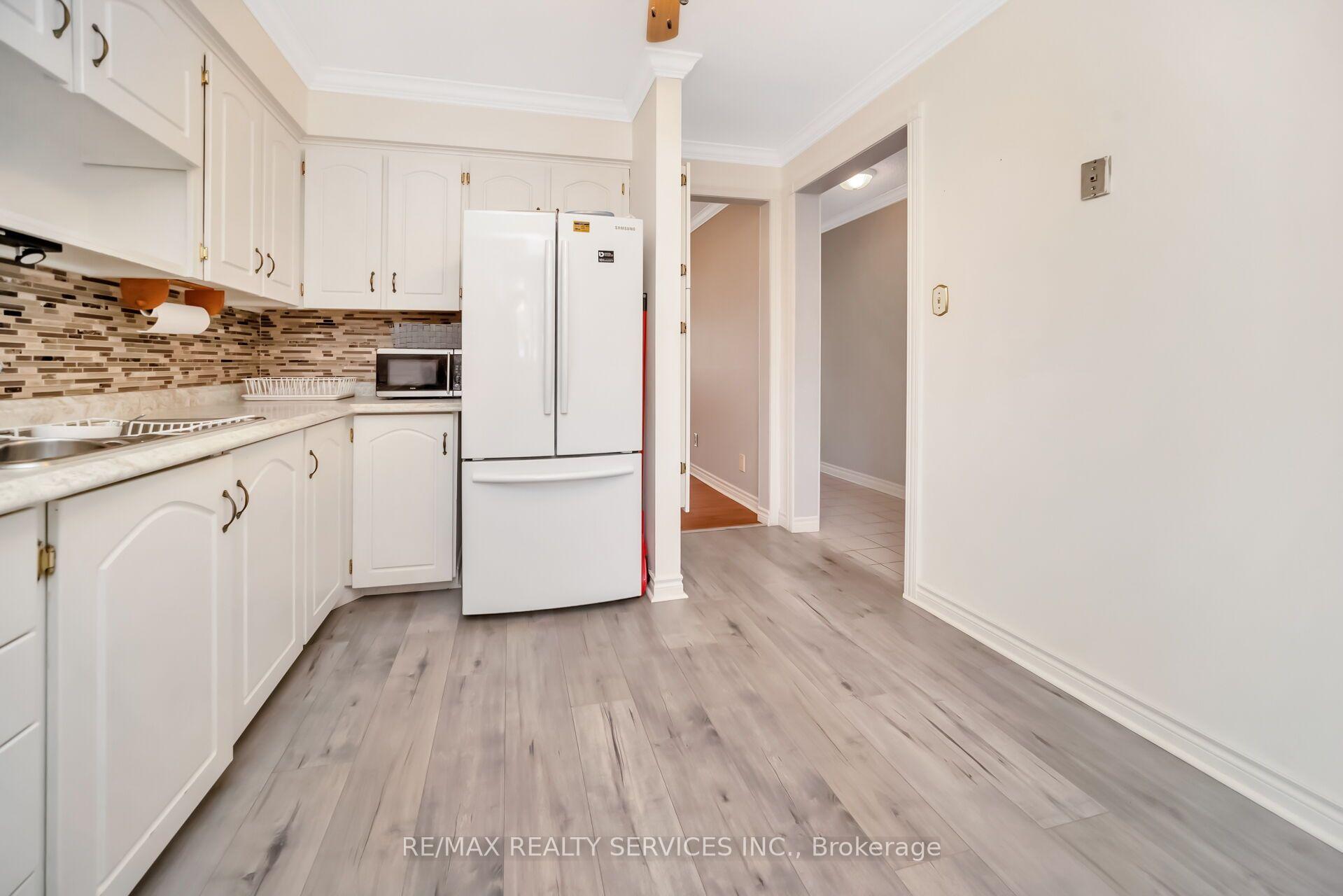Photo 31 of Unit 68, 68 Baronwood Court, Brampton, Brampton North — HOMEH