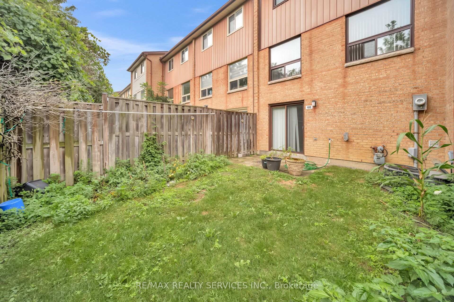 Photo 40 of Unit 68, 68 Baronwood Court, Brampton, Brampton North — HOMEH