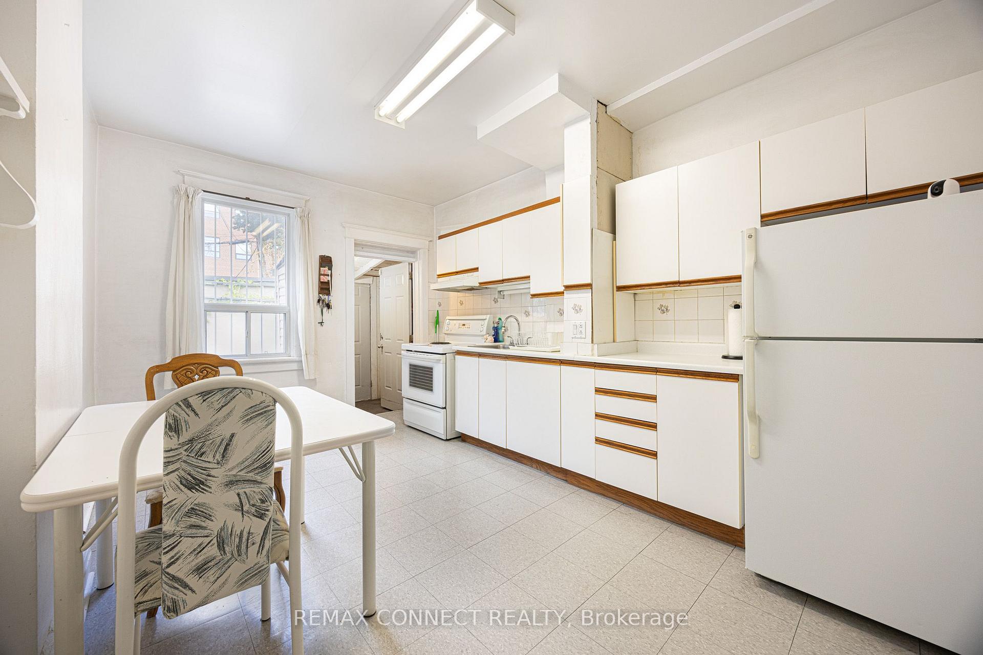 Photo 8 of 60 Hazelwood Avenue, Toronto, Blake-Jones — HOMEH
