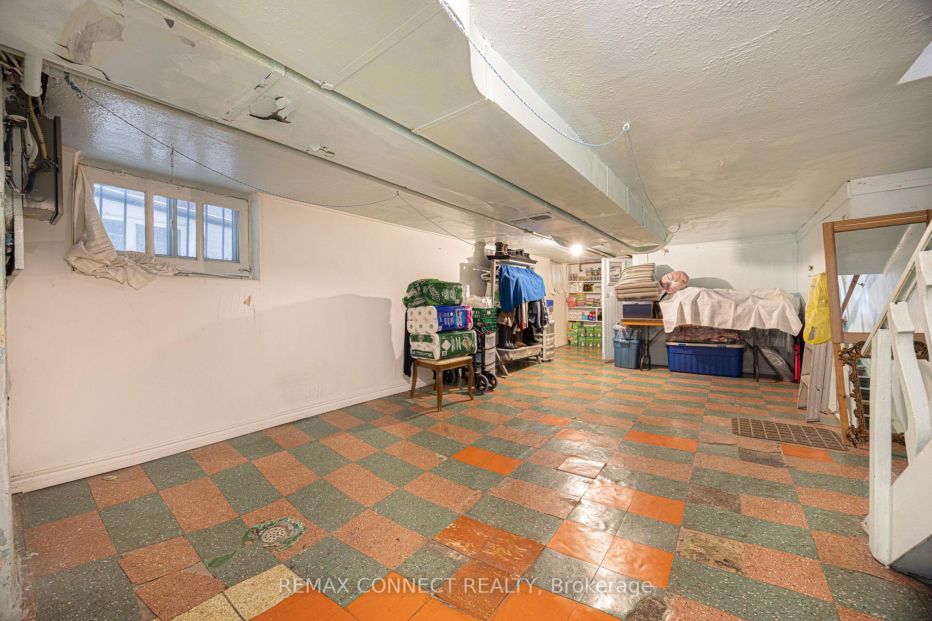 Photo 17 of 60 Hazelwood Avenue, Toronto, Blake-Jones — HOMEH