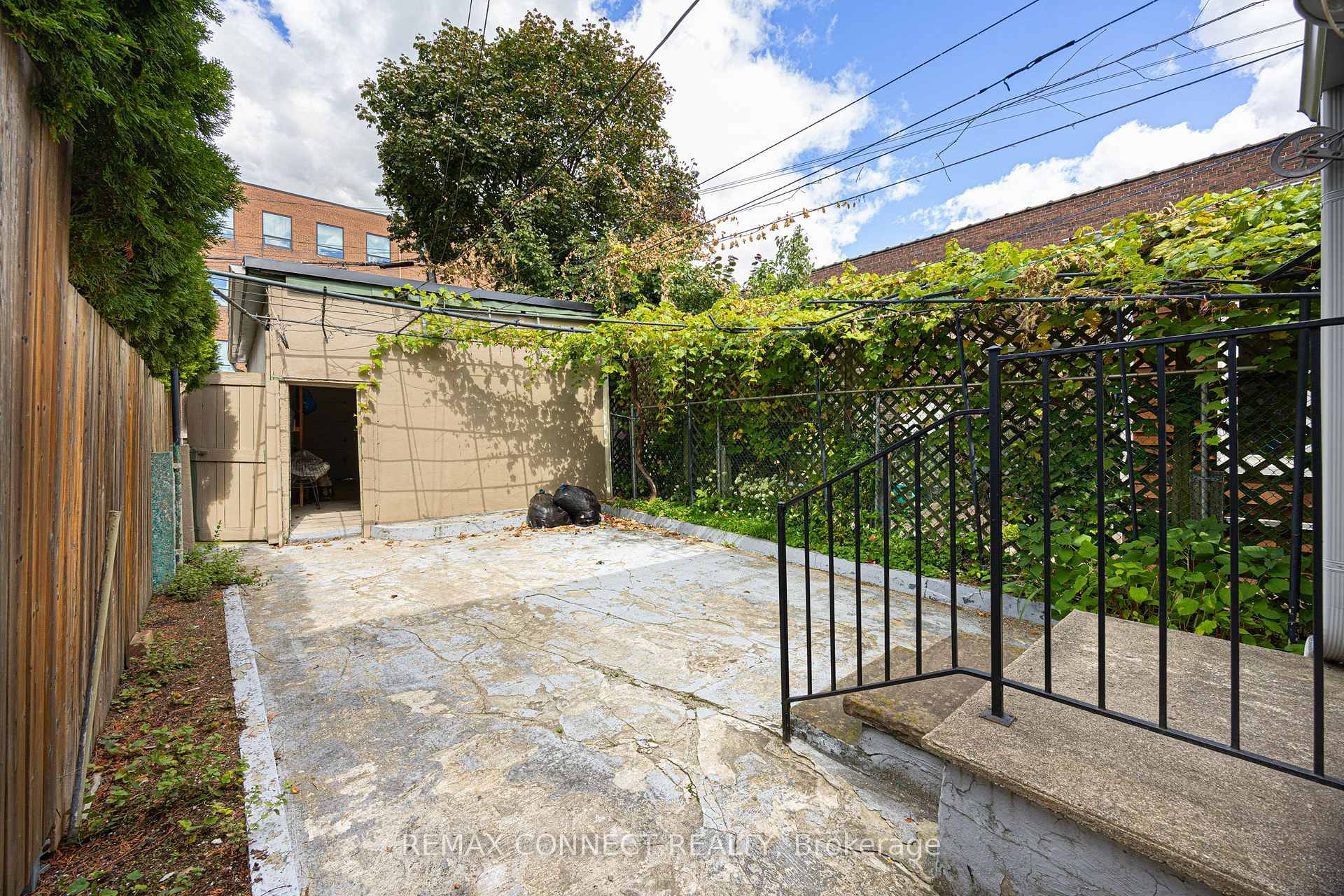 Photo 20 of 60 Hazelwood Avenue, Toronto, Blake-Jones — HOMEH