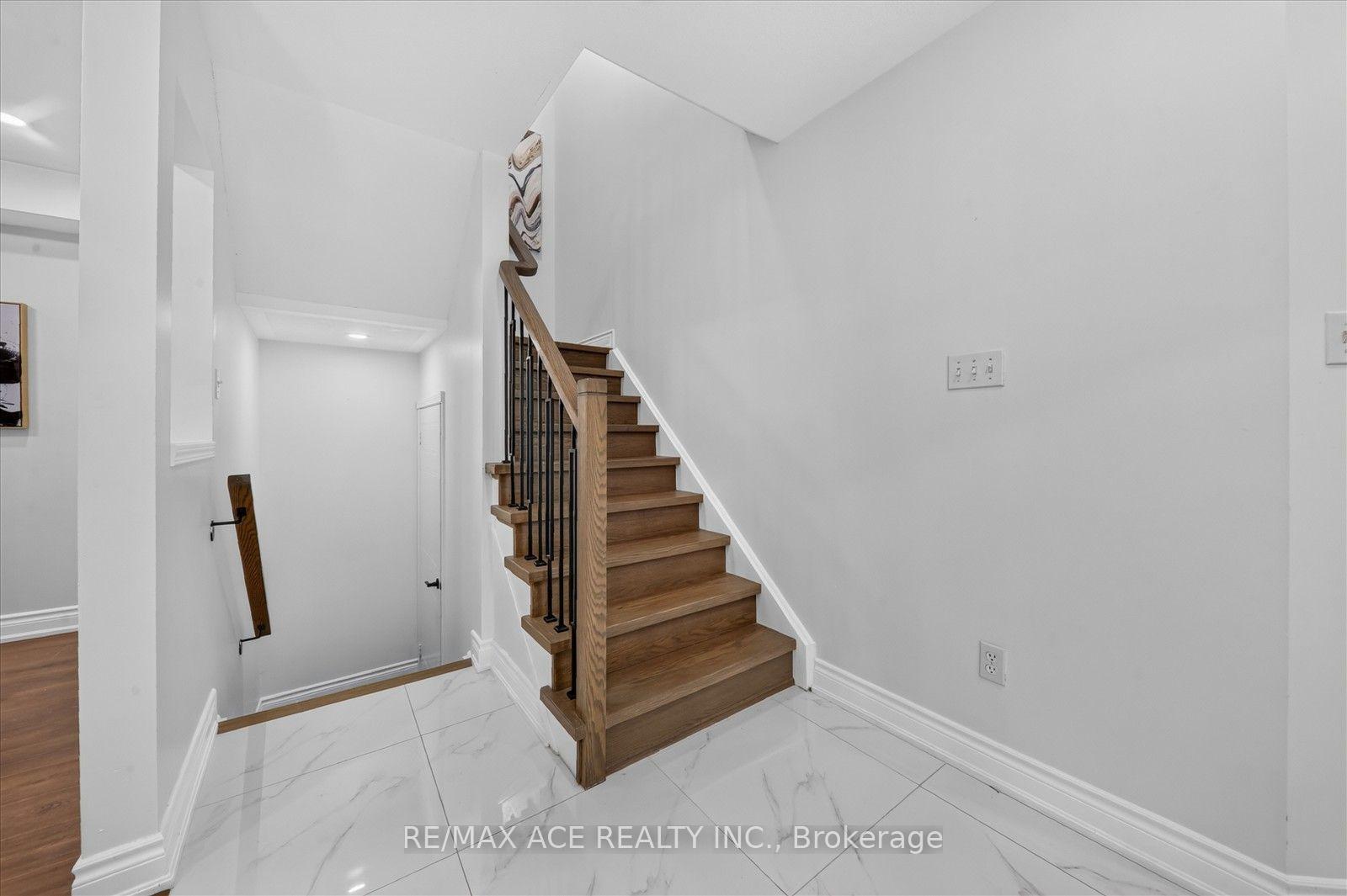 Photo 10 of 86 Solmar Avenue, Whitby, Taunton North — HOMEH