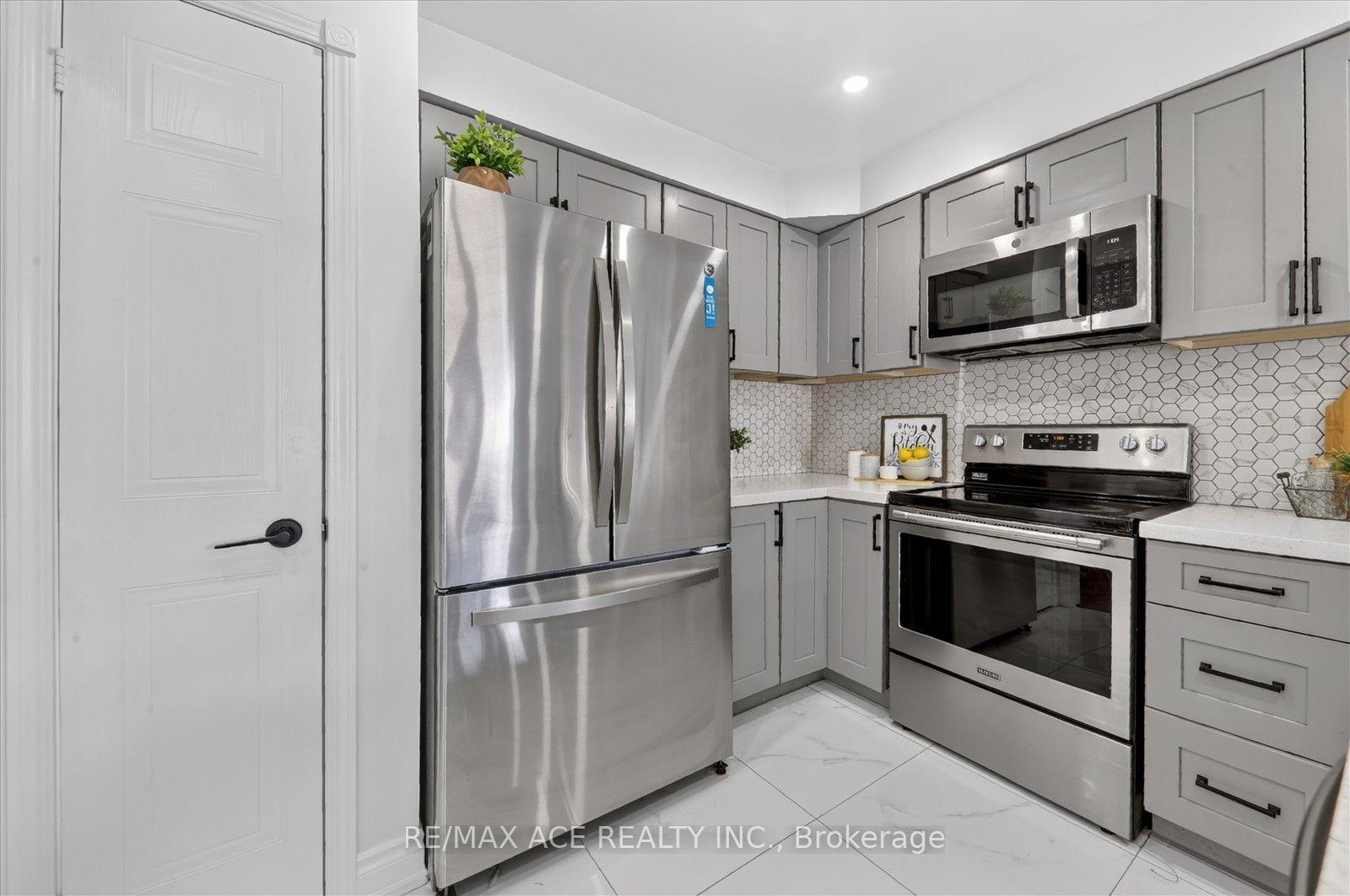 Photo 19 of 86 Solmar Avenue, Whitby, Taunton North — HOMEH