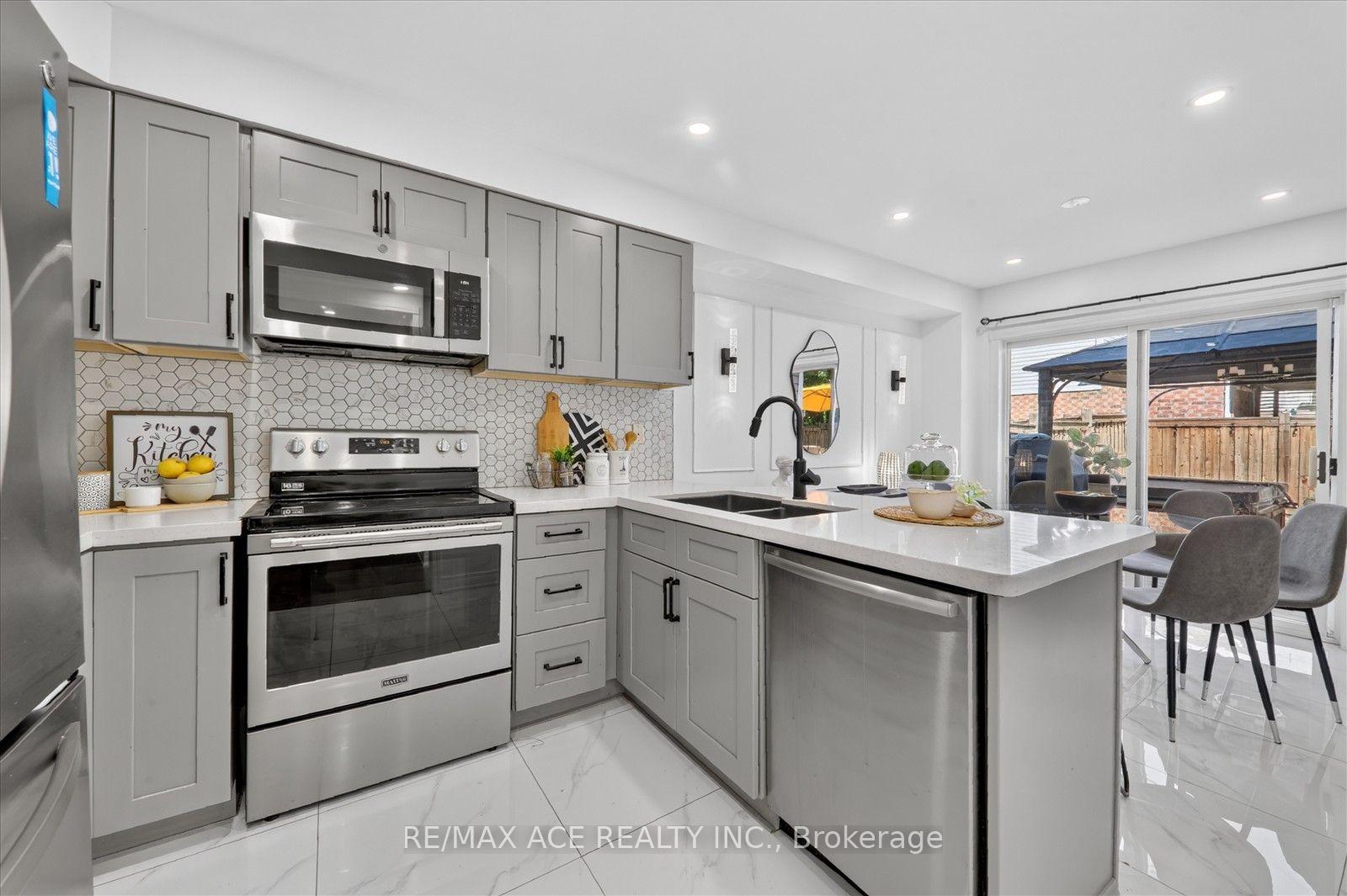 Photo 20 of 86 Solmar Avenue, Whitby, Taunton North — HOMEH