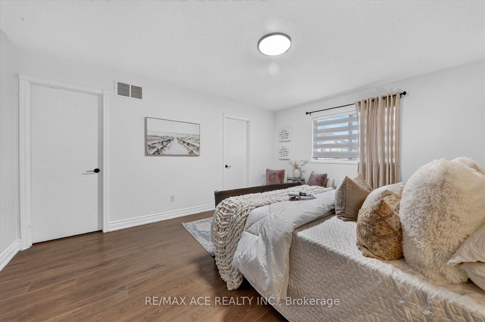 Photo 23 of 86 Solmar Avenue, Whitby, Taunton North — HOMEH