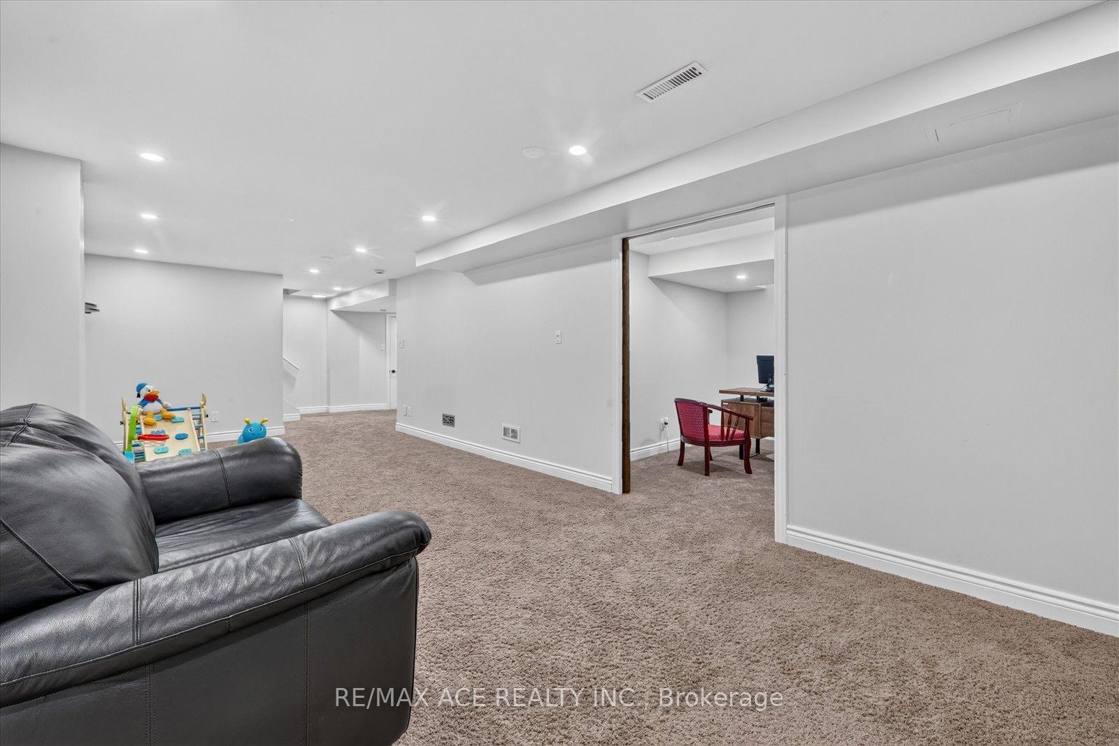 Photo 39 of 86 Solmar Avenue, Whitby, Taunton North — HOMEH