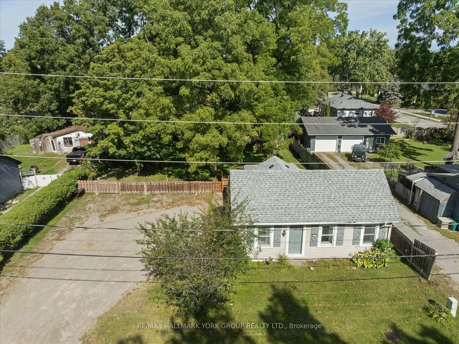 Photo 3 of 28 St James Street, Georgina, Sutton & Jackson's Point — HOMEH