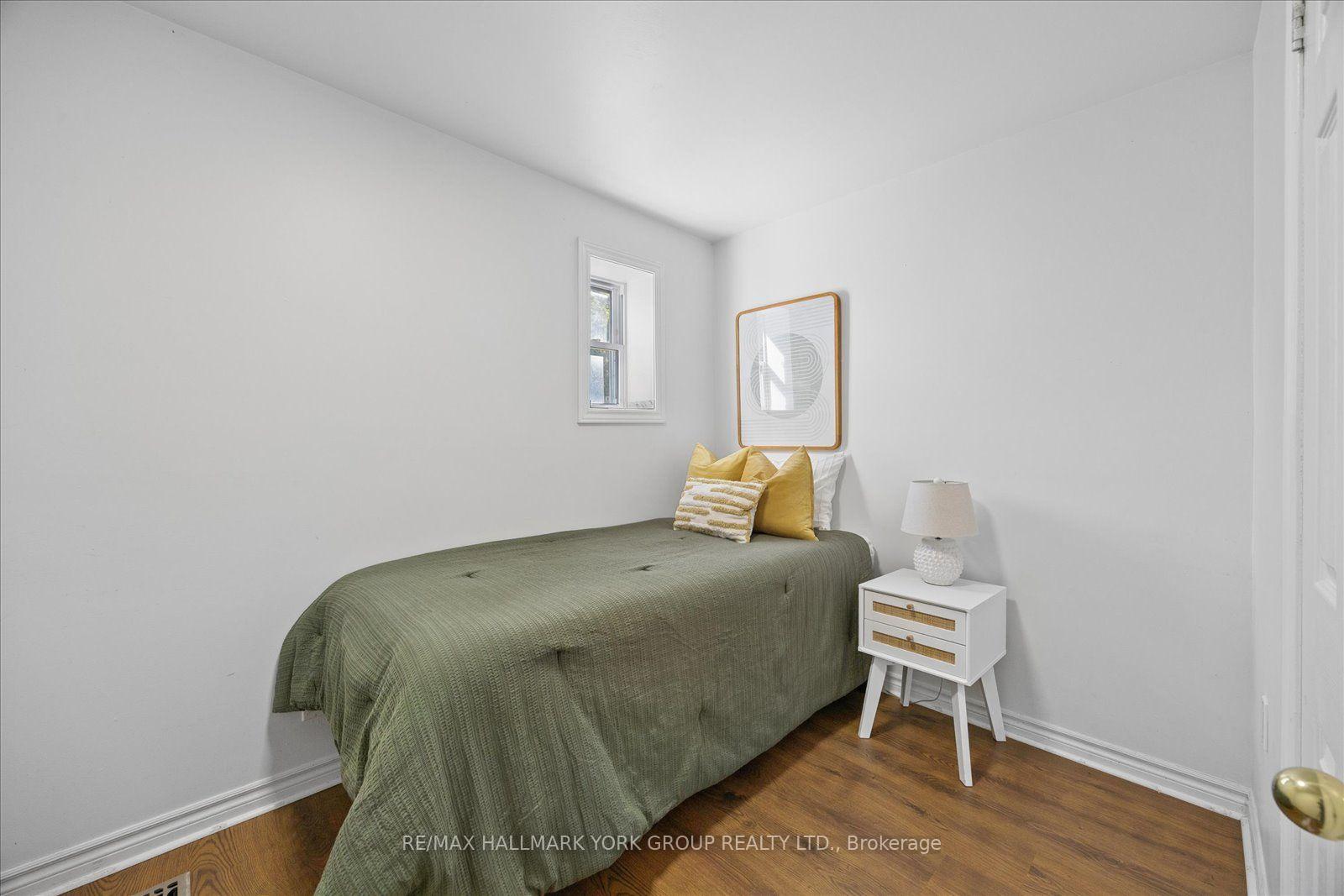 Photo 24 of 28 St James Street, Georgina, Sutton & Jackson's Point — HOMEH