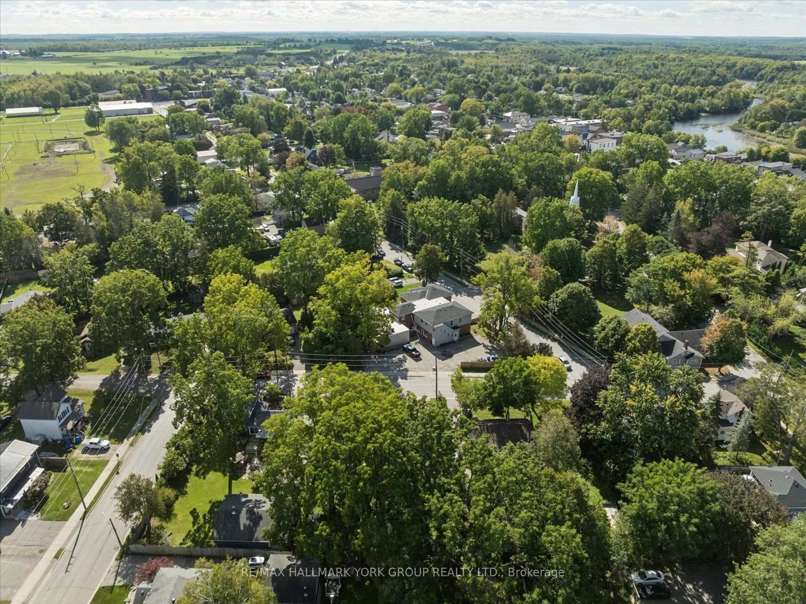 Photo 50 of 28 St James Street, Georgina, Sutton & Jackson's Point — HOMEH