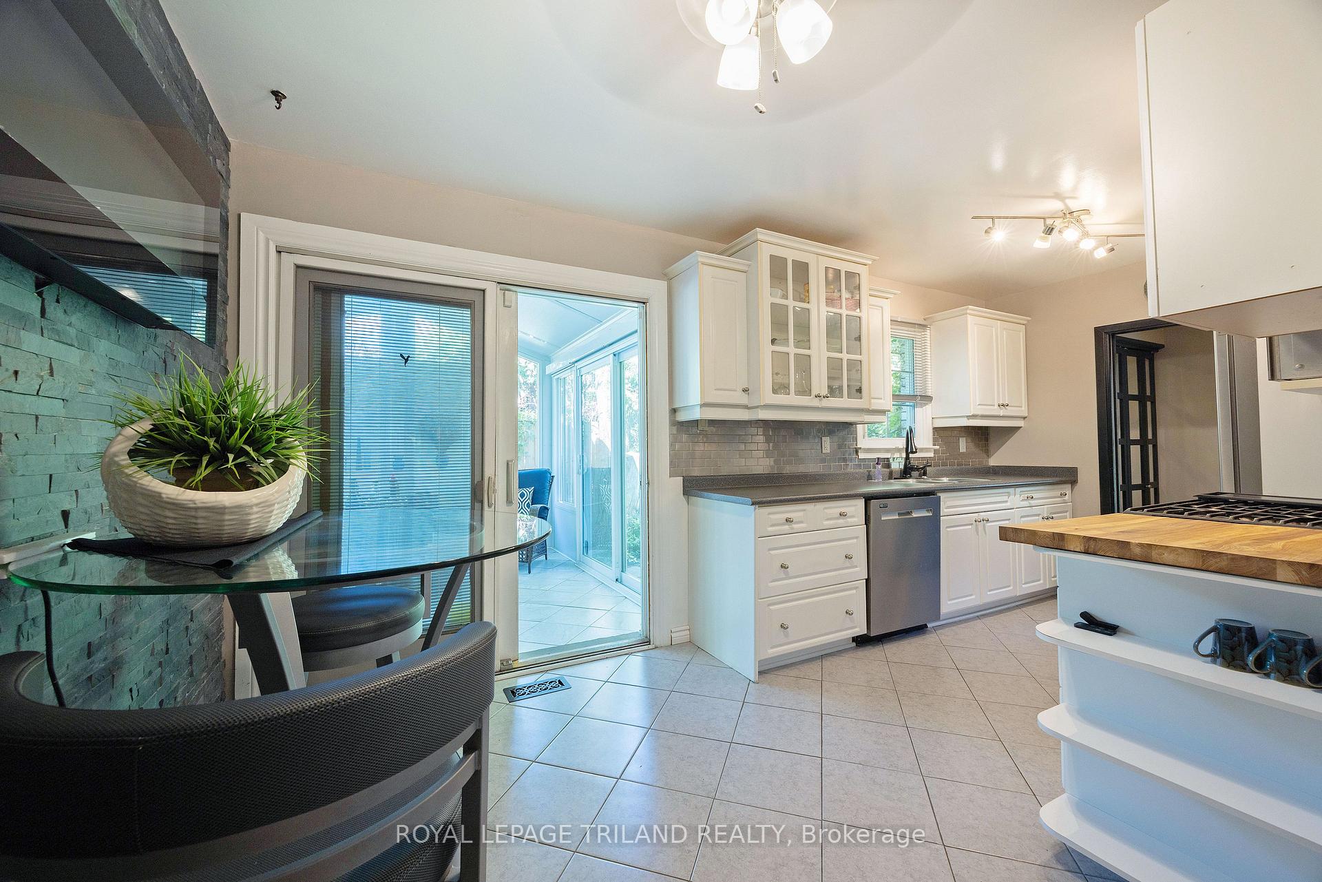 Photo 14 of 1152 Ivanhill Road, London, North L — HOMEH