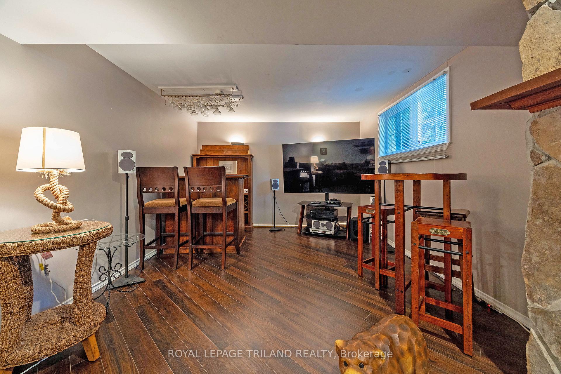 Photo 24 of 1152 Ivanhill Road, London, North L — HOMEH