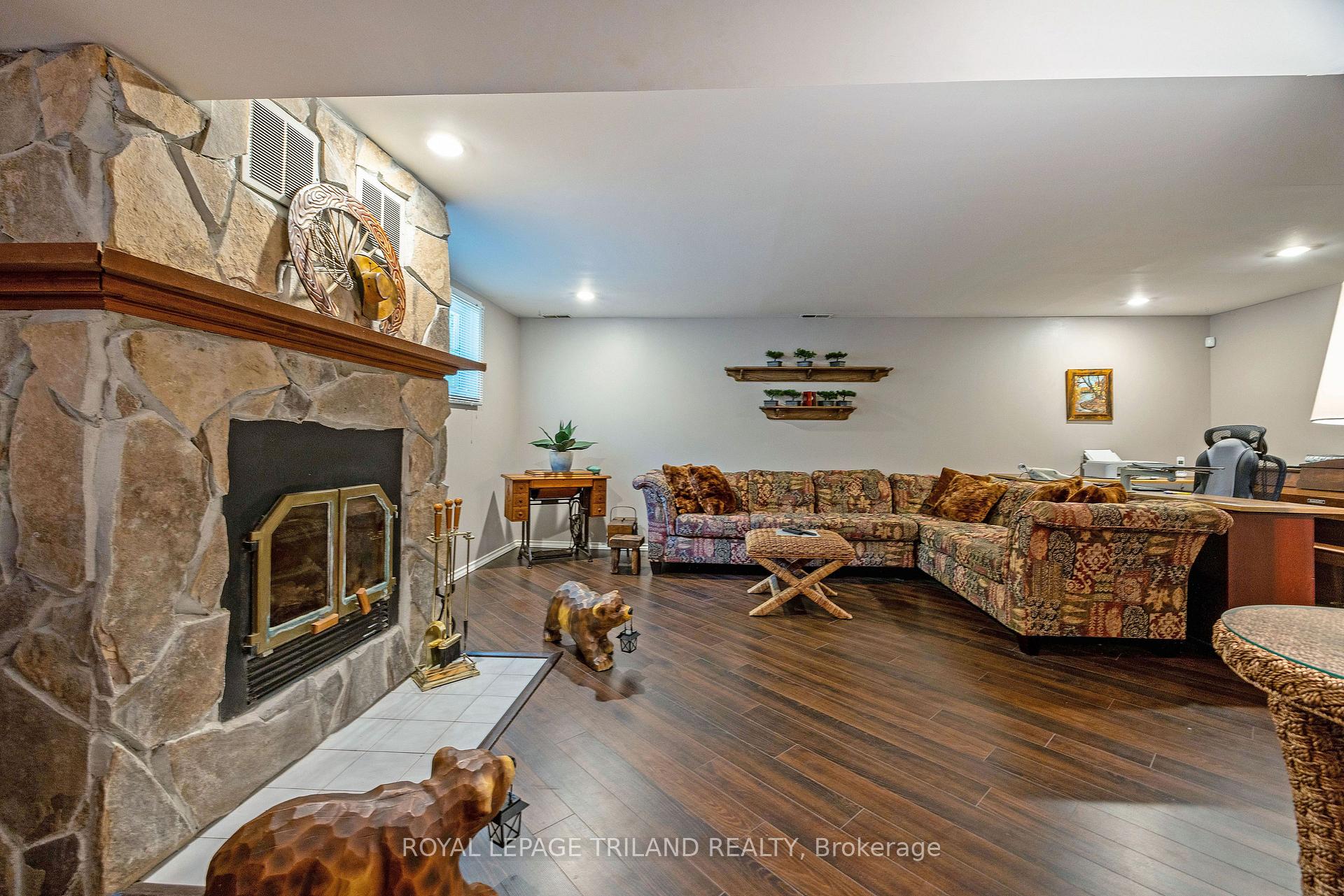 Photo 25 of 1152 Ivanhill Road, London, North L — HOMEH